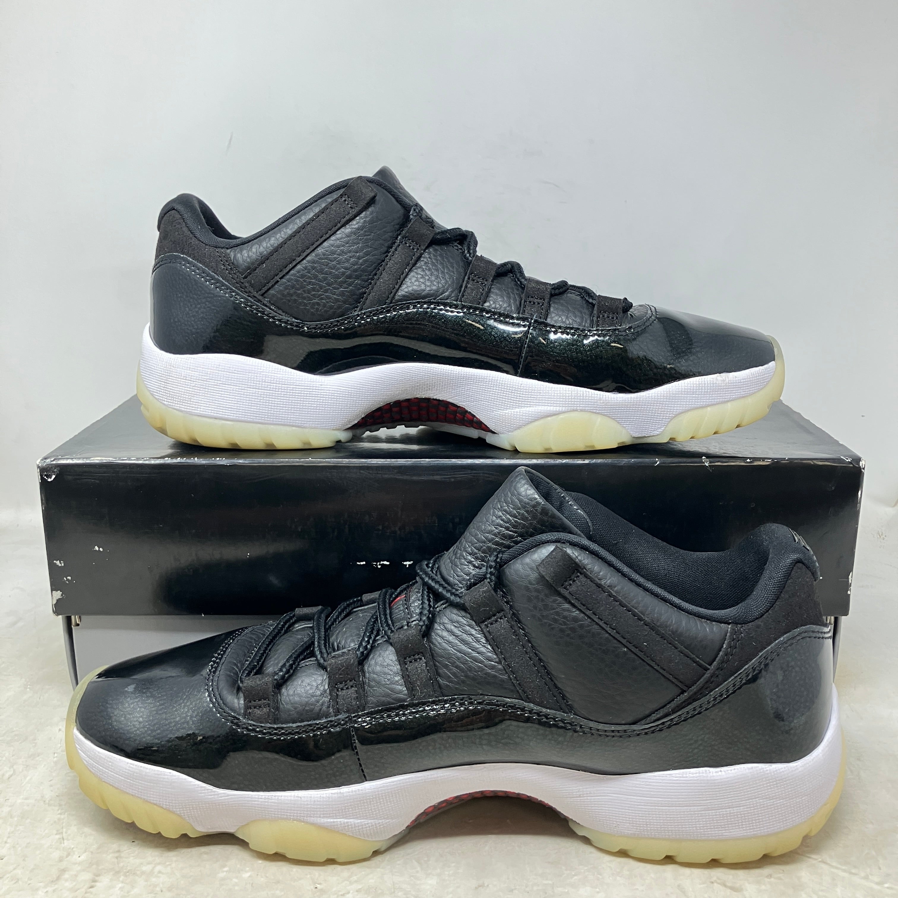 Jordan 11 Retro Low 72-10