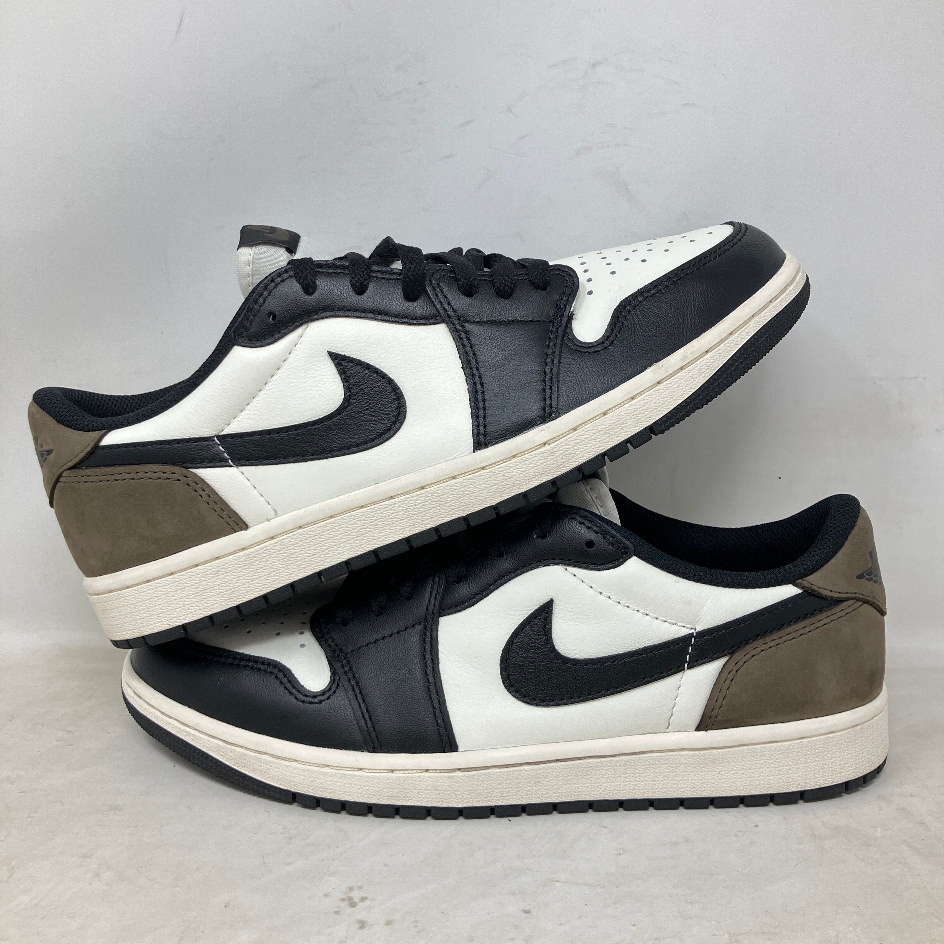 Jordan 1 Retro Low OG Mocha