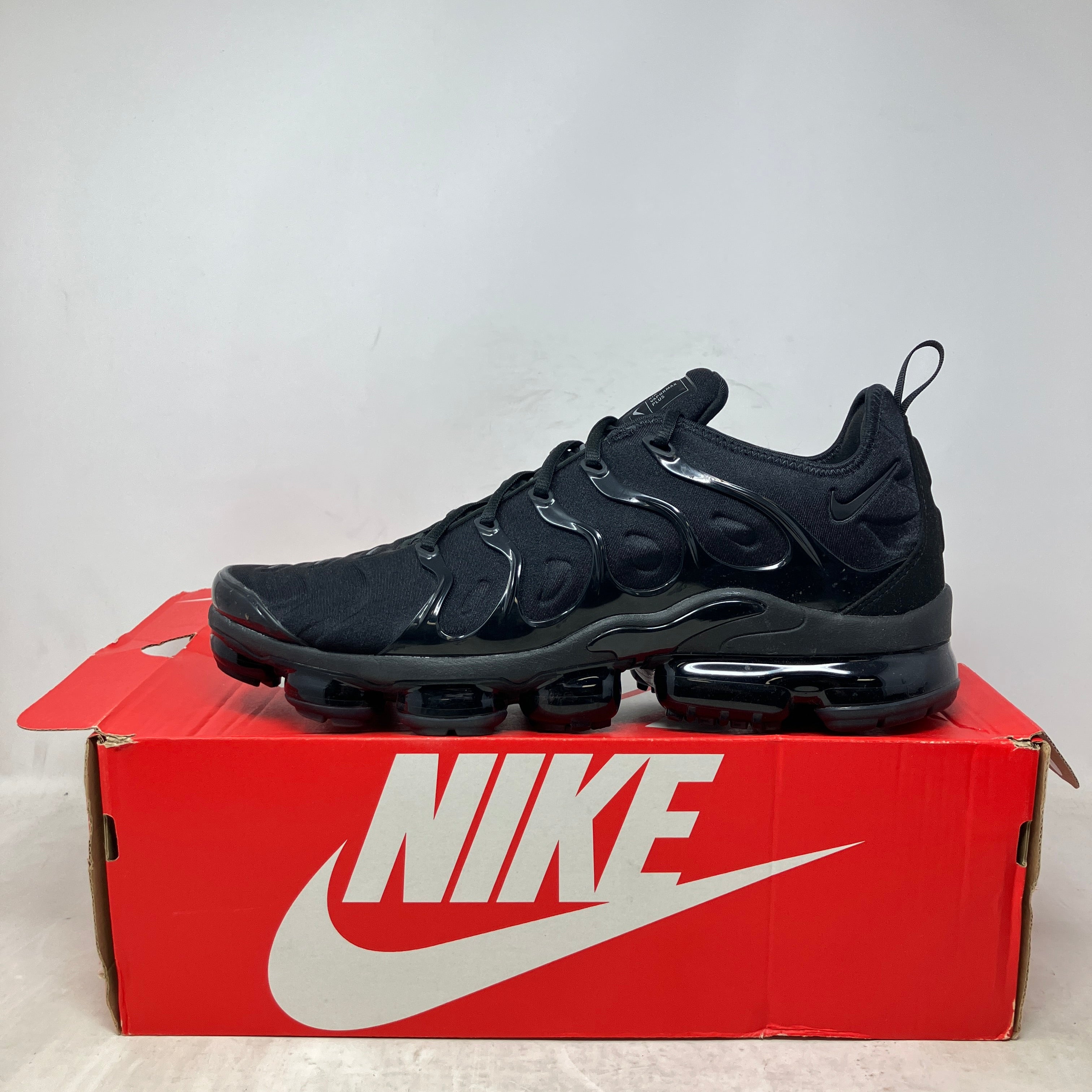 Nike Air VaporMax Plus Triple Black