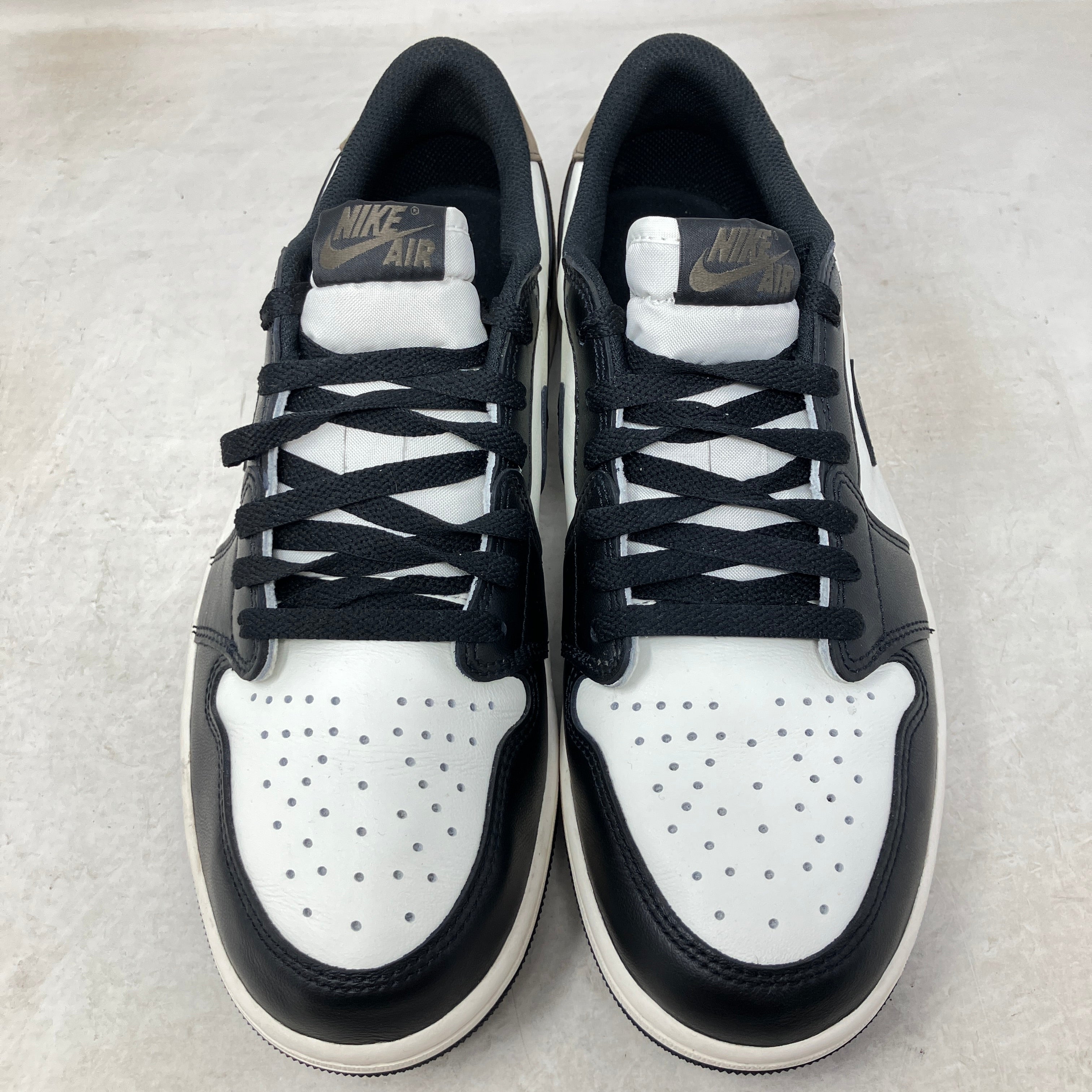Jordan 1 Retro Low OG Mocha