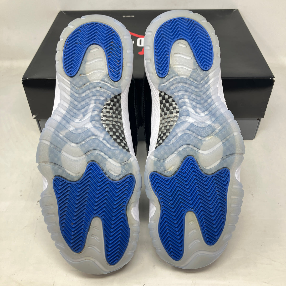 Jordan 11 Retro Low Space Jam