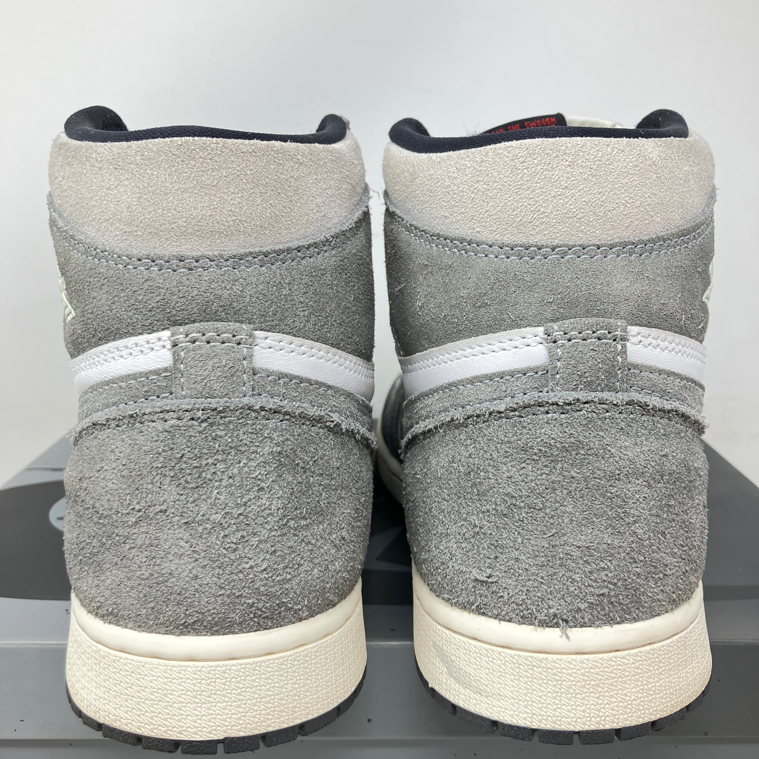 Jordan 1 Retro High OG Washed Black