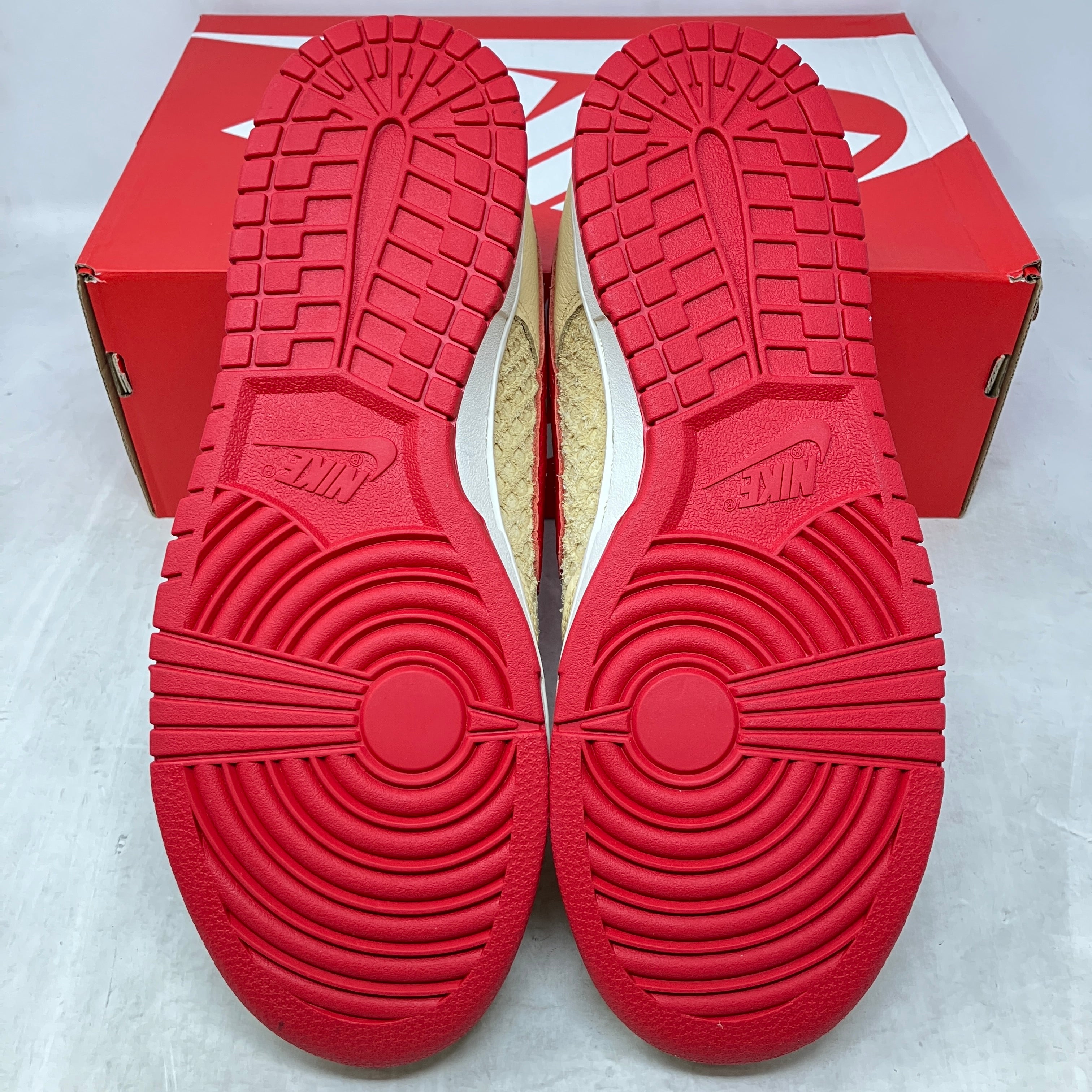 Nike Dunk Low Retro SE Strawberry Waffle