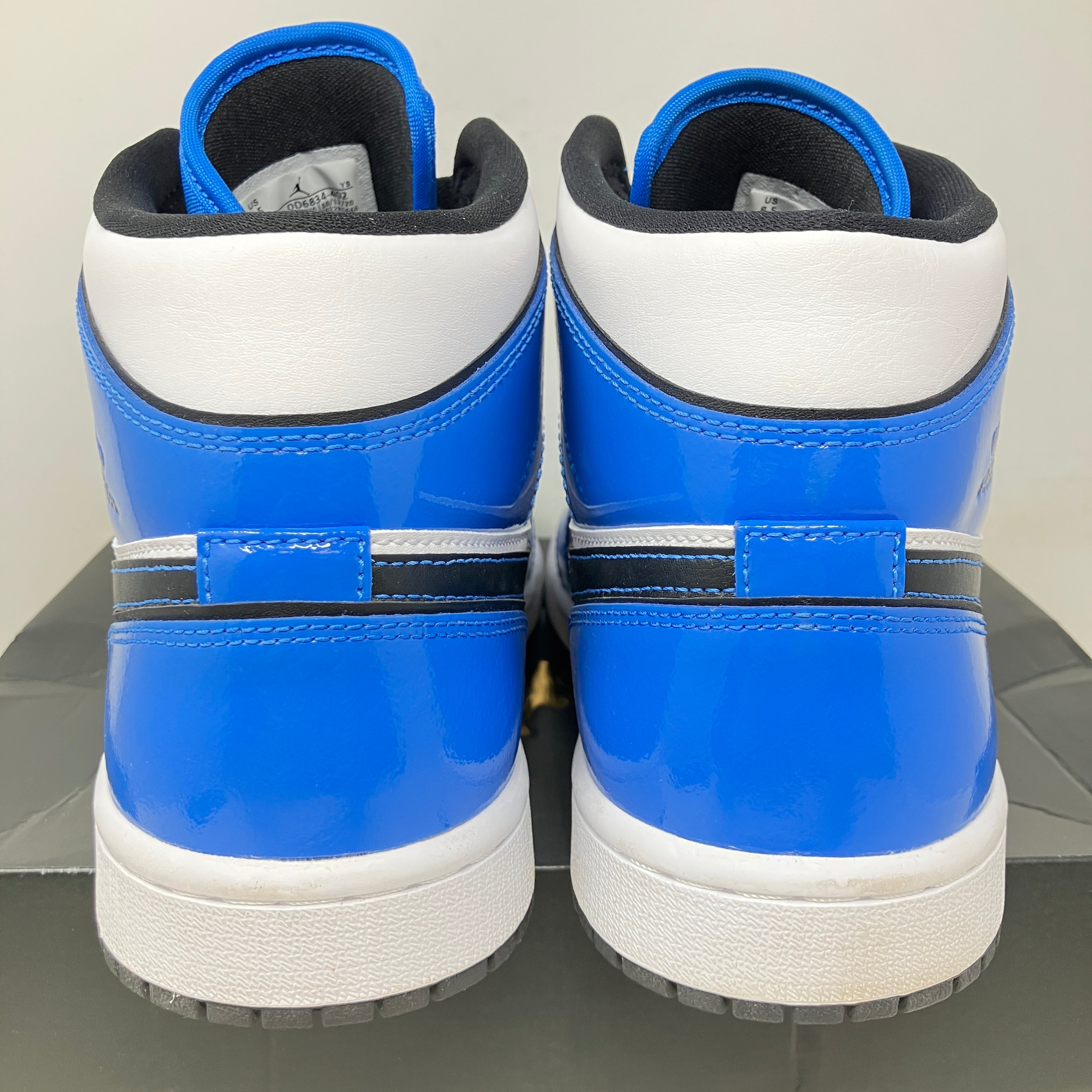 Jordan 1 Mid Signal Blue
