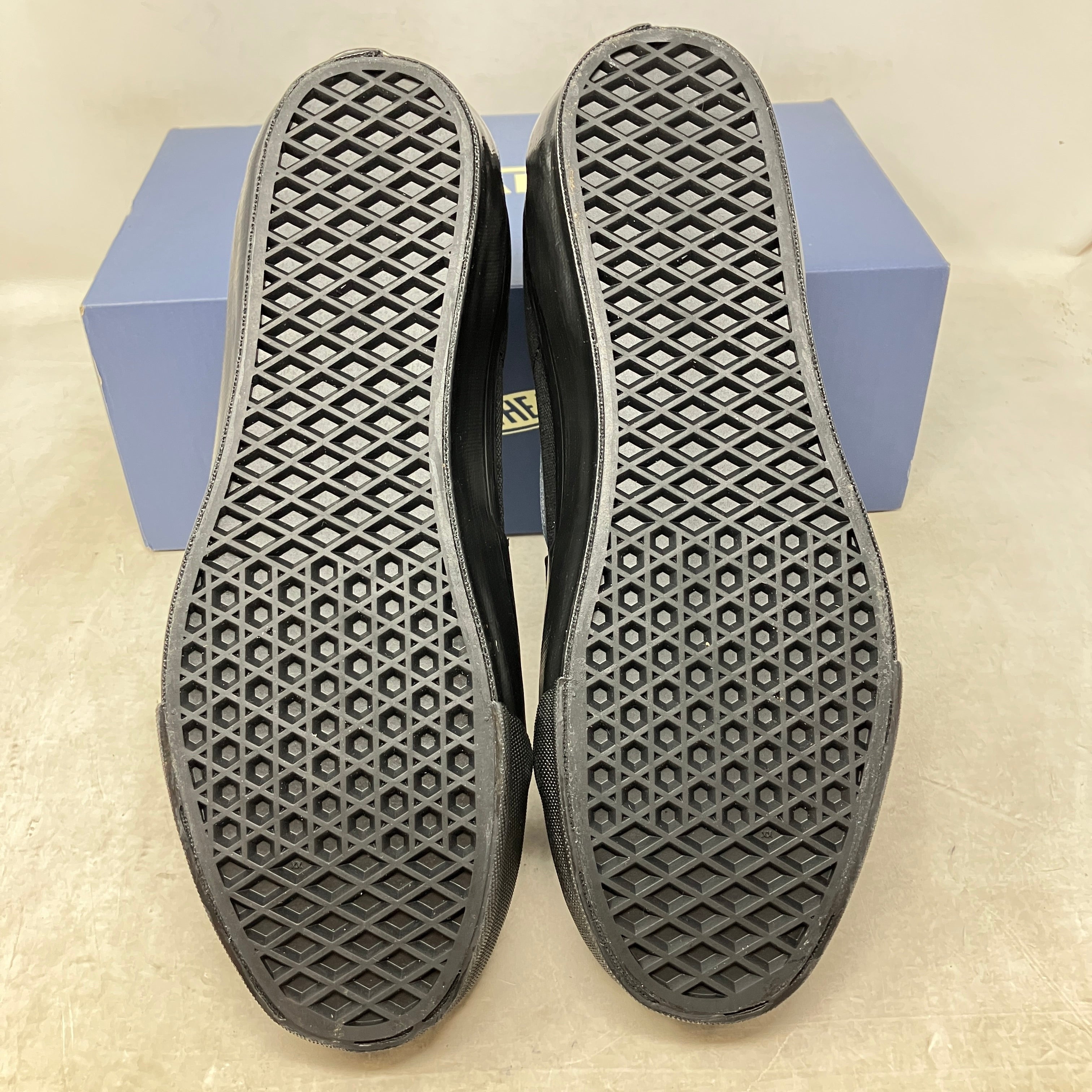 Vans Premium Sk8-Mid Black Shoe