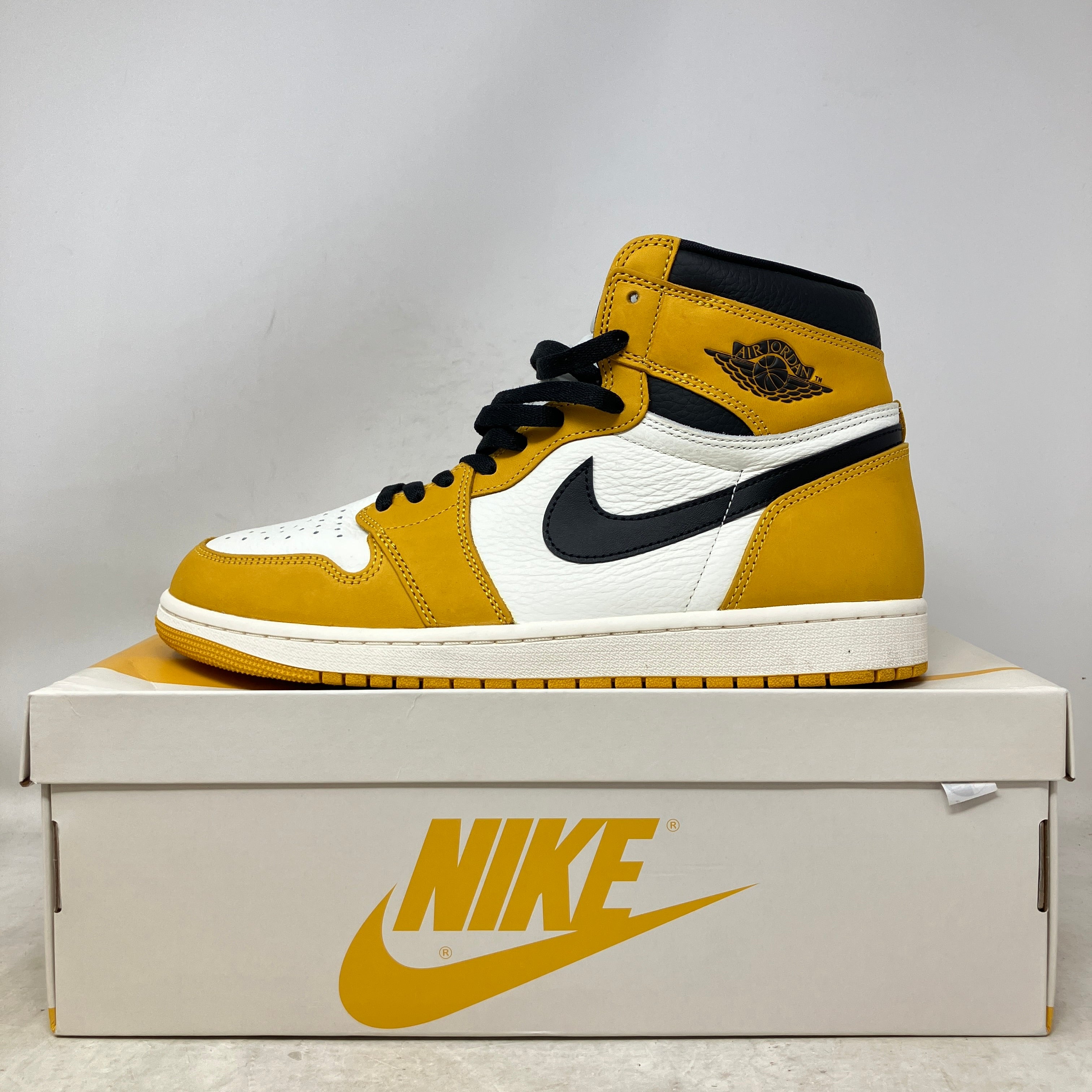 Jordan 1 Retro High OG Yellow Ochre