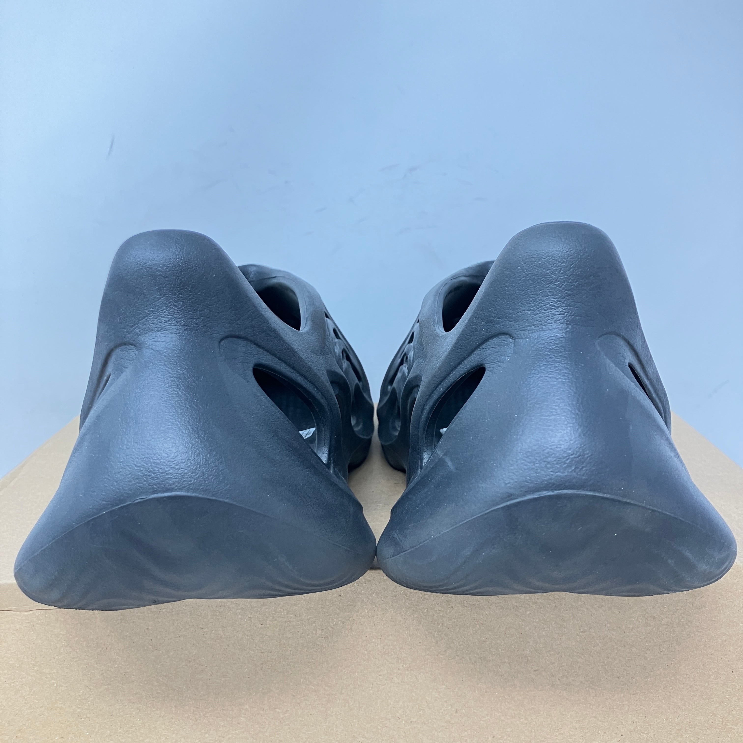 adidas Yeezy Foam RNR Onyx