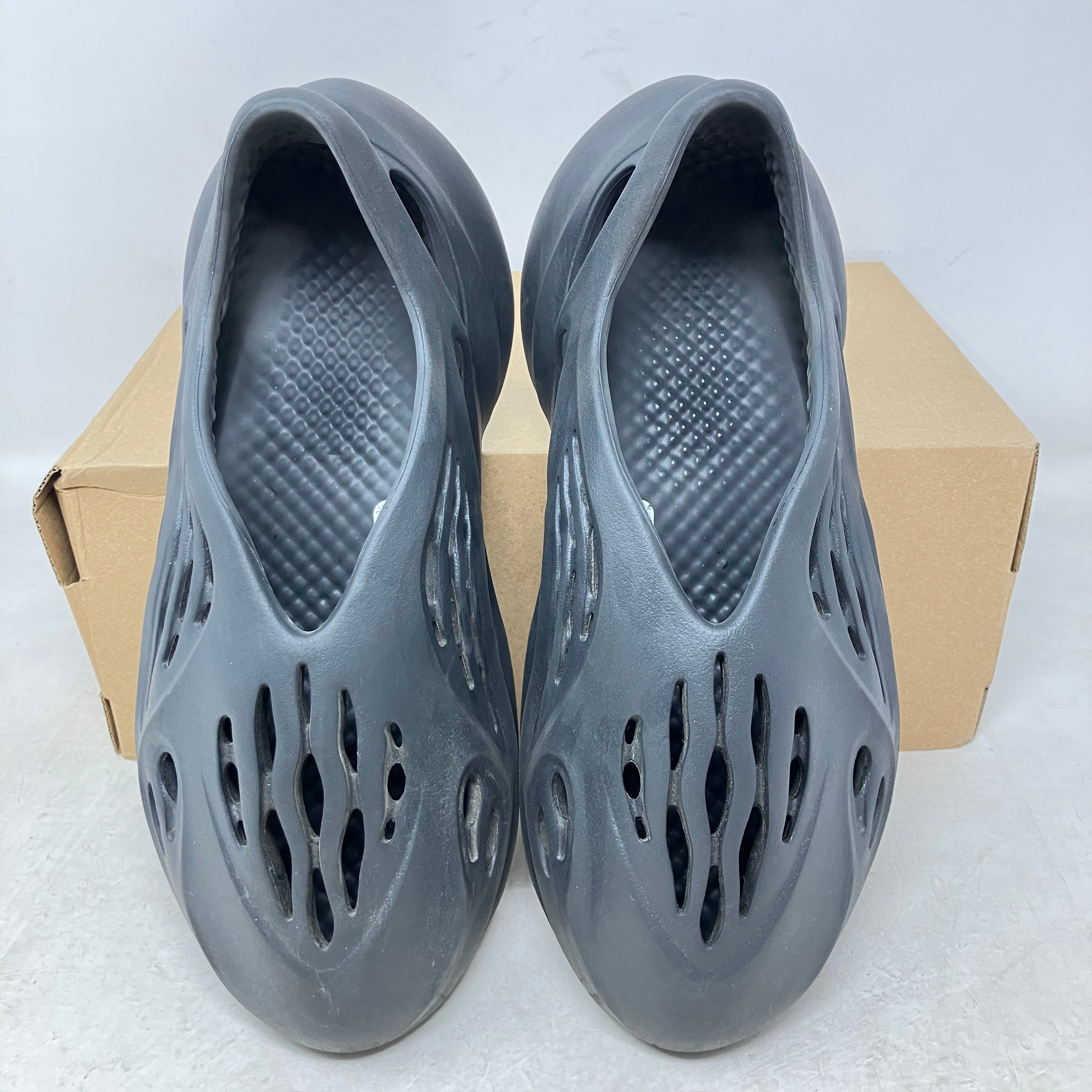 adidas Yeezy Foam RNR Onyx