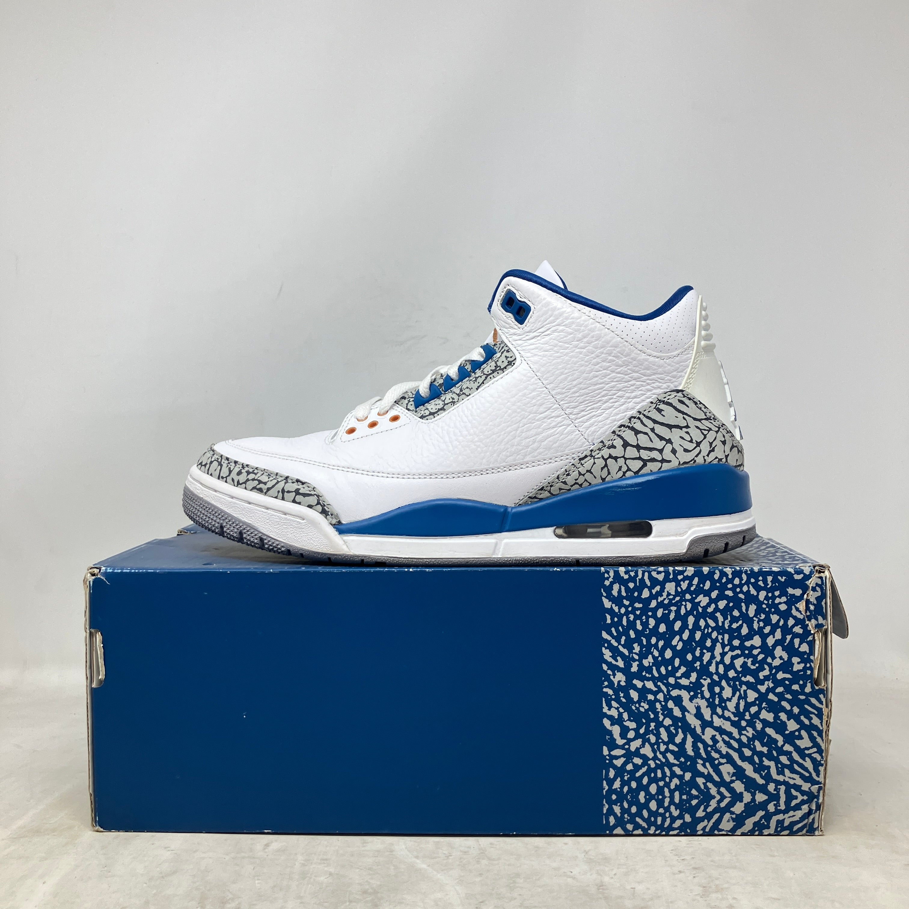 Jordan 3 Retro Wizards