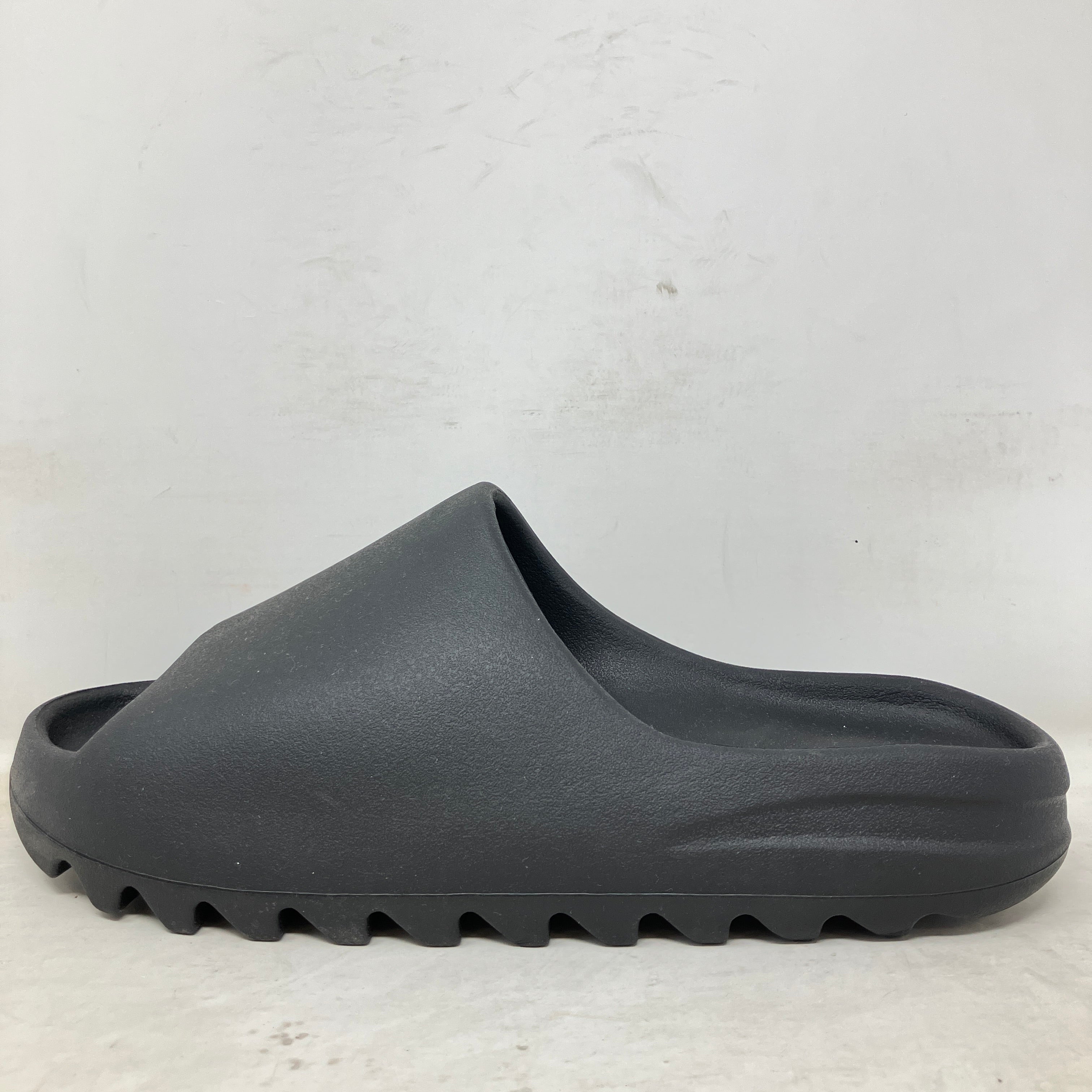 YZY YS-01 Black