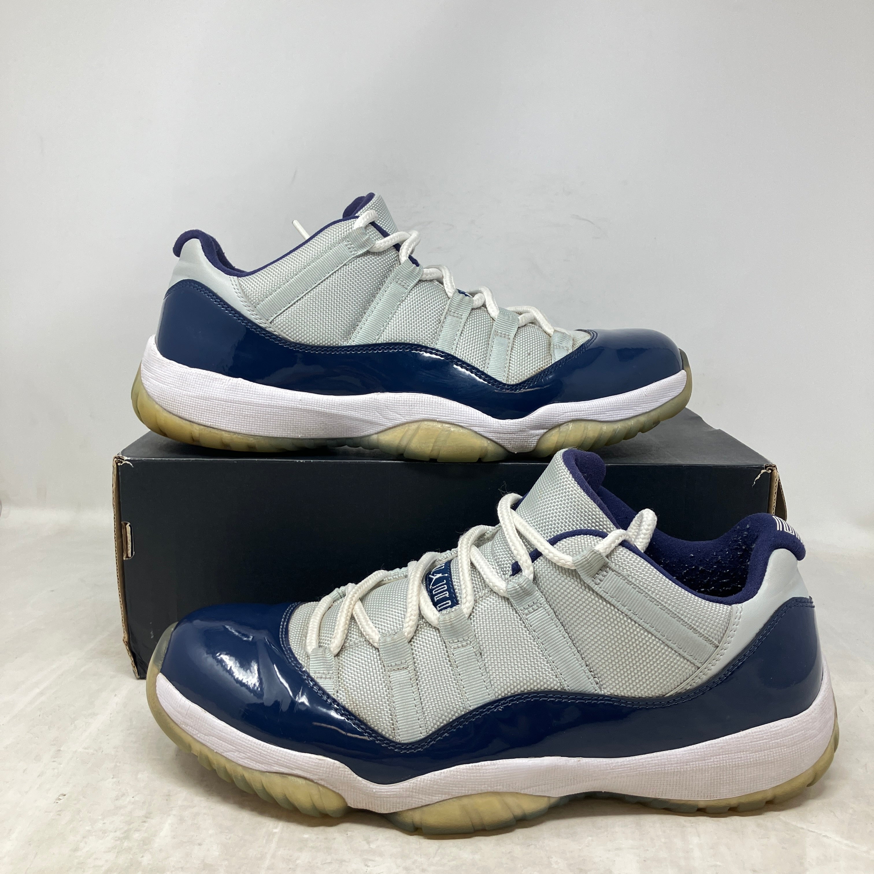 Jordan 11 Retro Low Georgetown