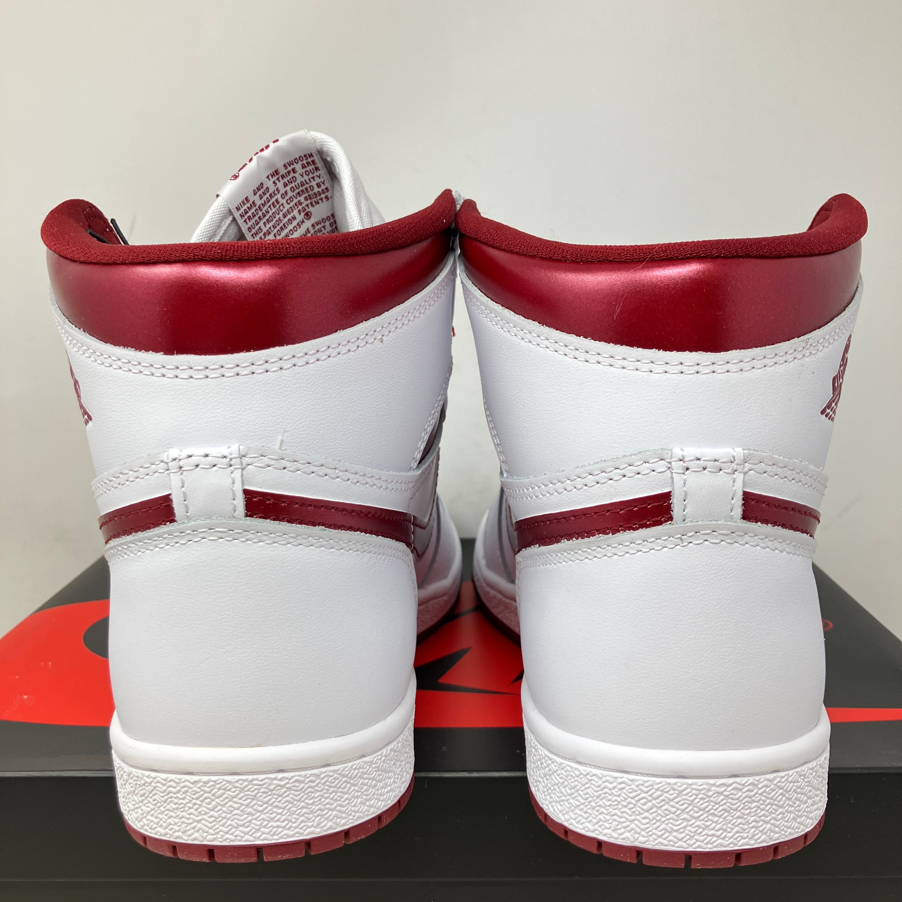 Jordan 1 Retro High '85 OG Metallic Burgundy