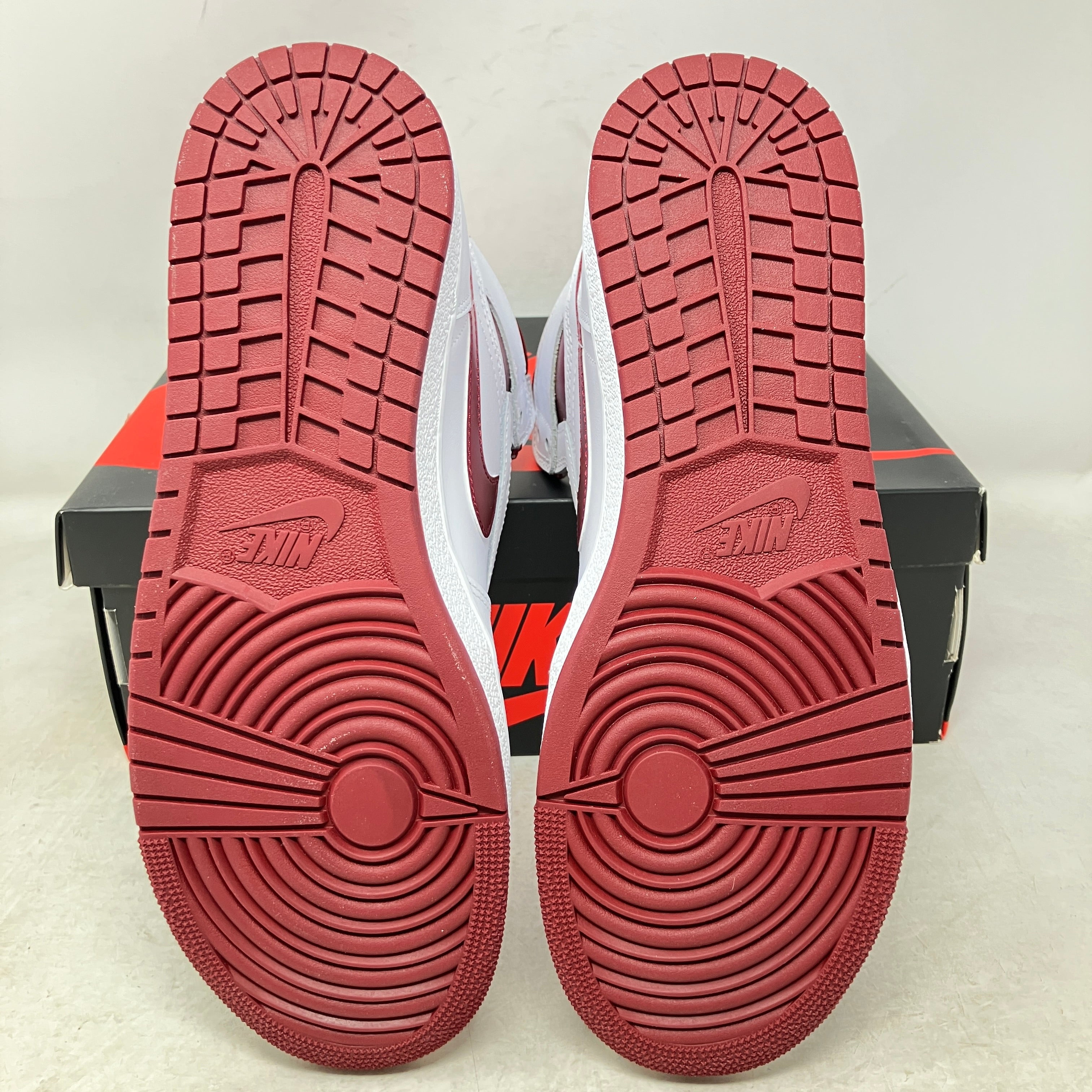 Jordan 1 Retro High '85 OG Metallic Burgundy