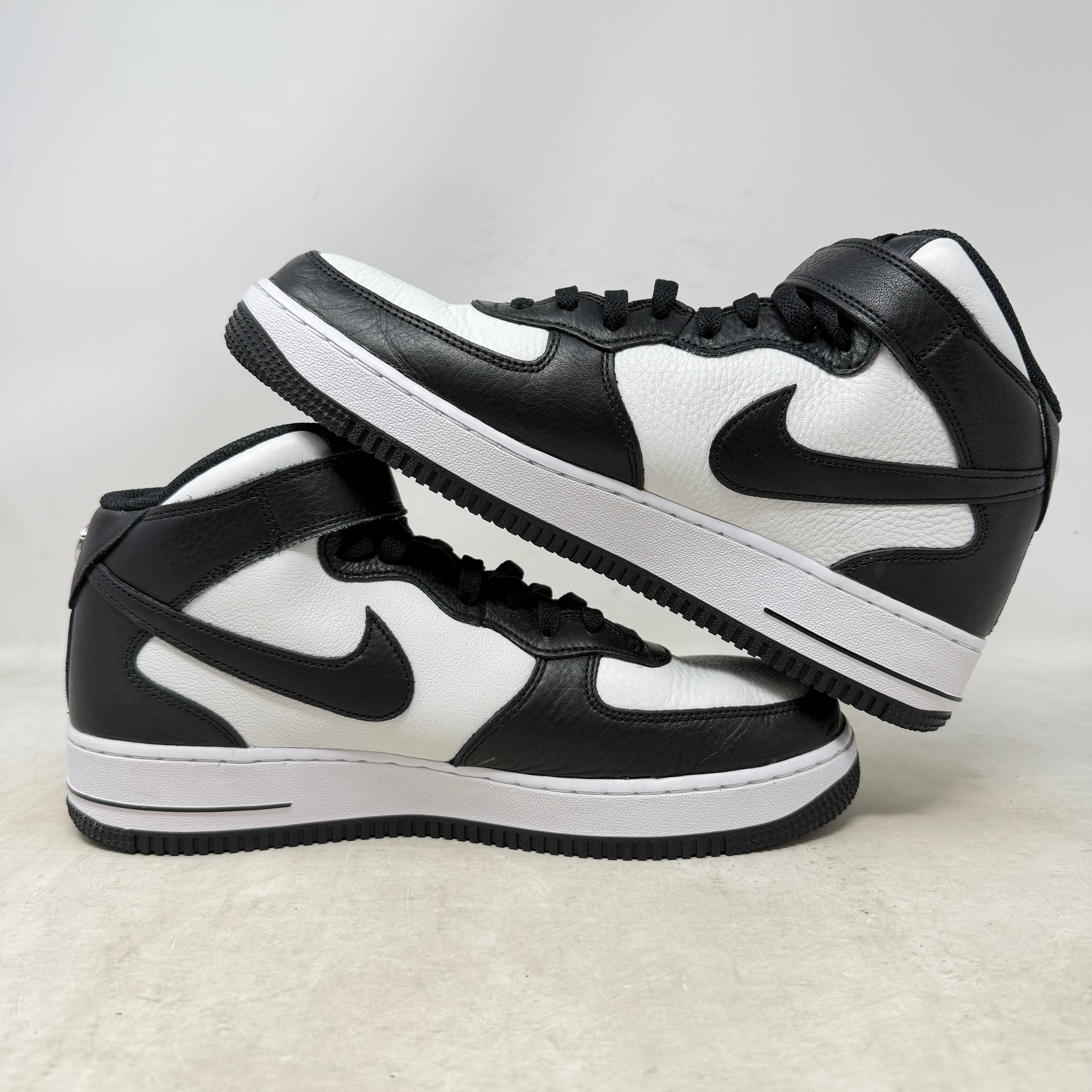 Nike Air Force 1 Mid Stussy Light Bone Black