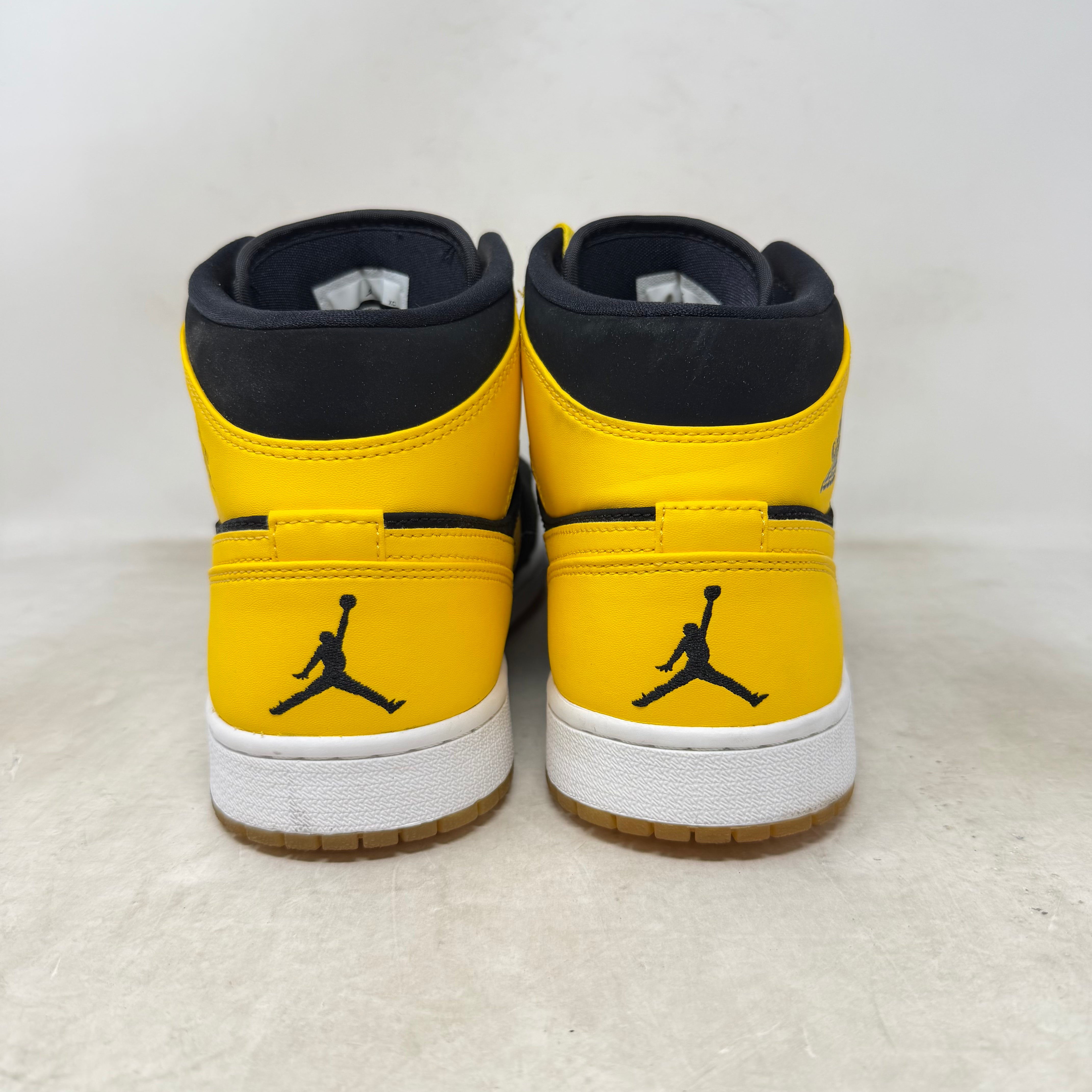 Jordan 1 Retro Mid New Love (2017)
