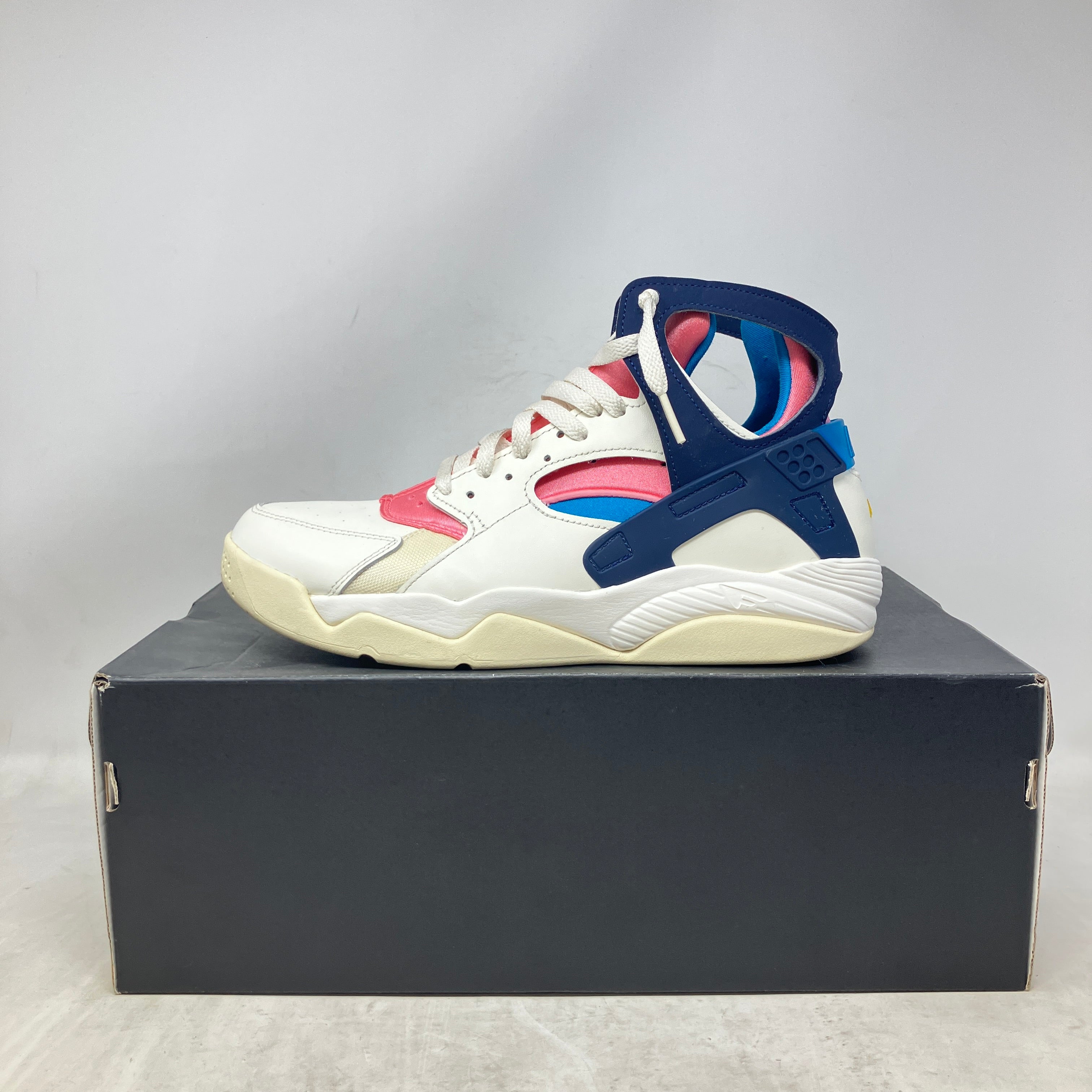 Nike Air Flight Huarache Nike Gear Coral Chalk Laser Blue