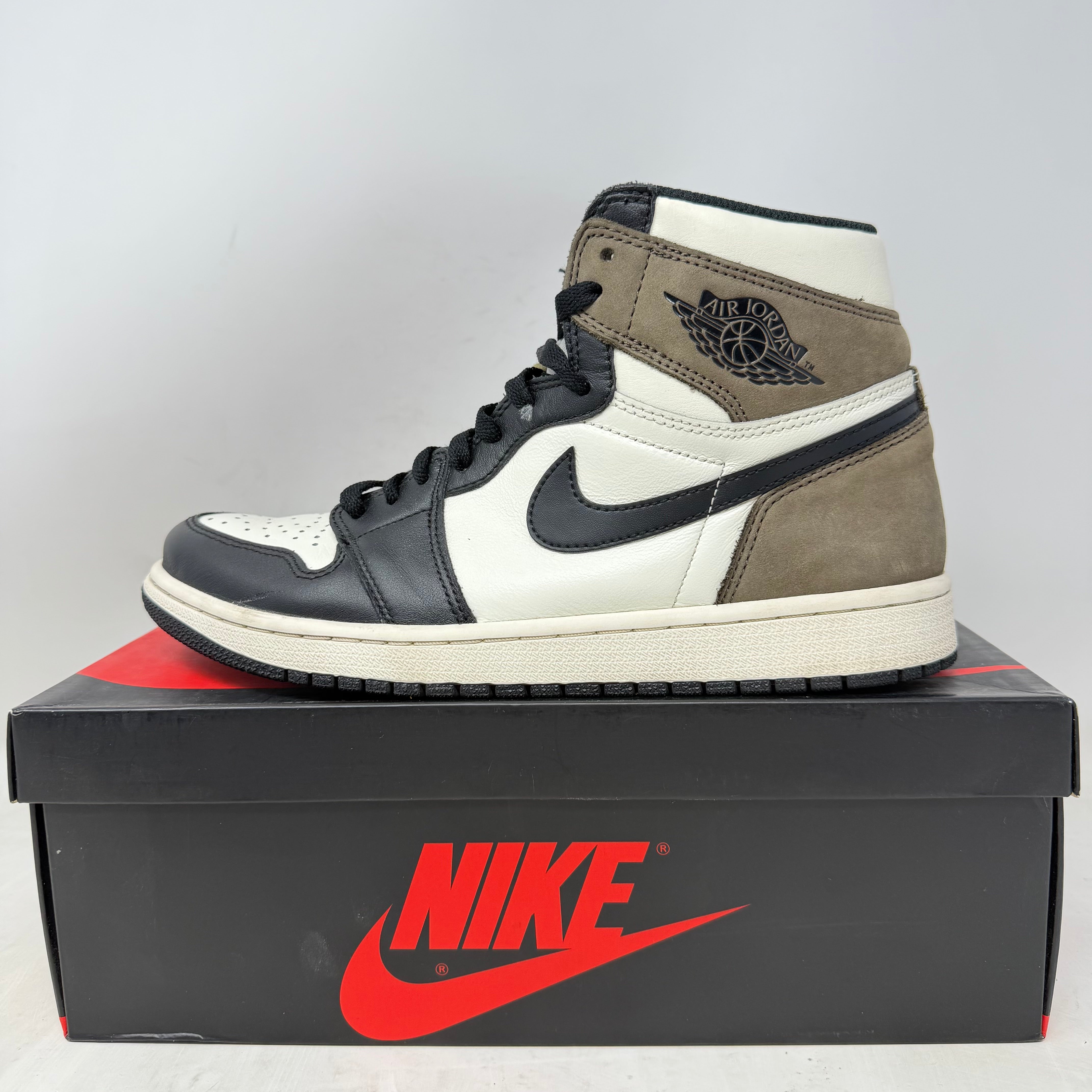 Jordan 1 Retro High Dark Mocha