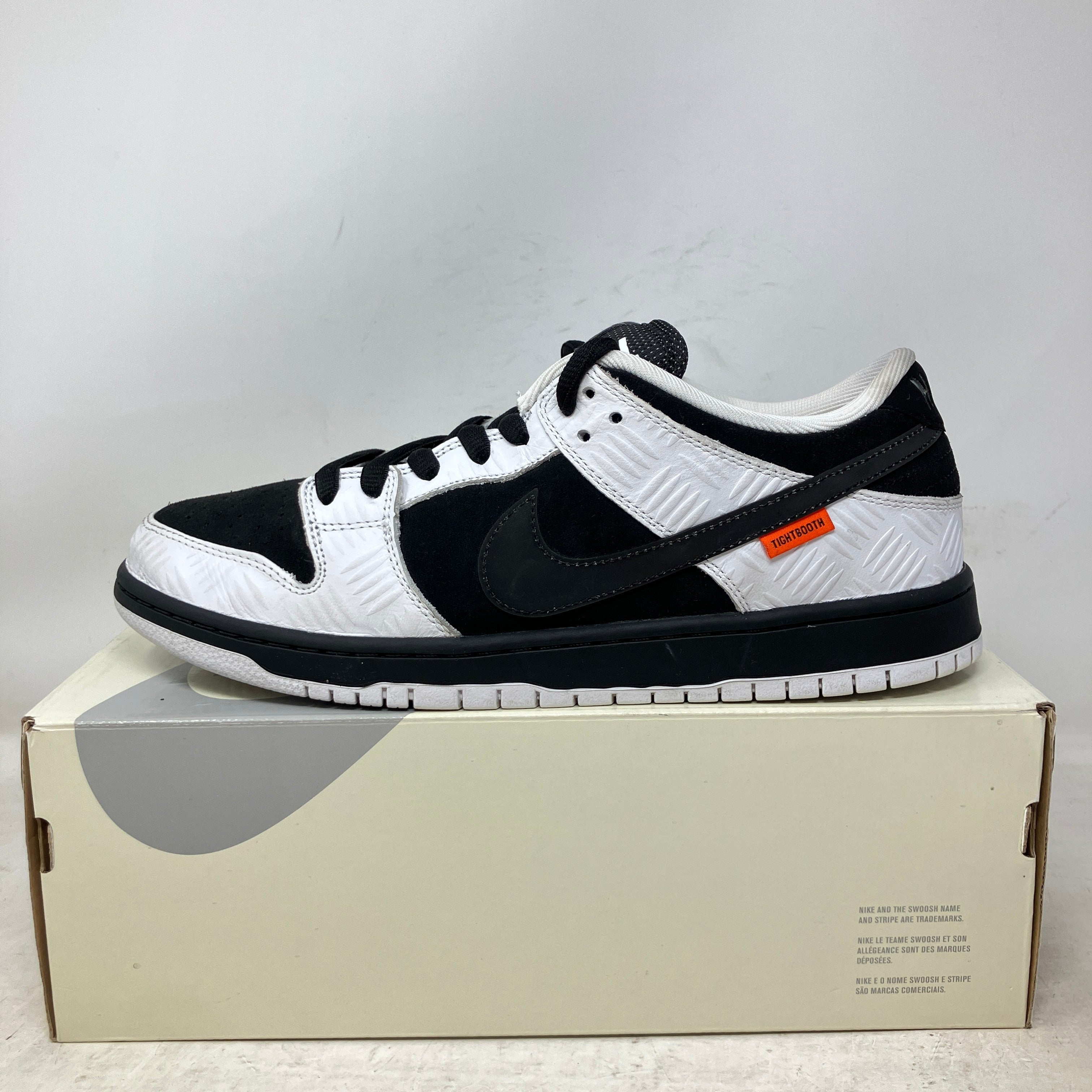 Nike SB Dunk Low TIGHTBOOTH