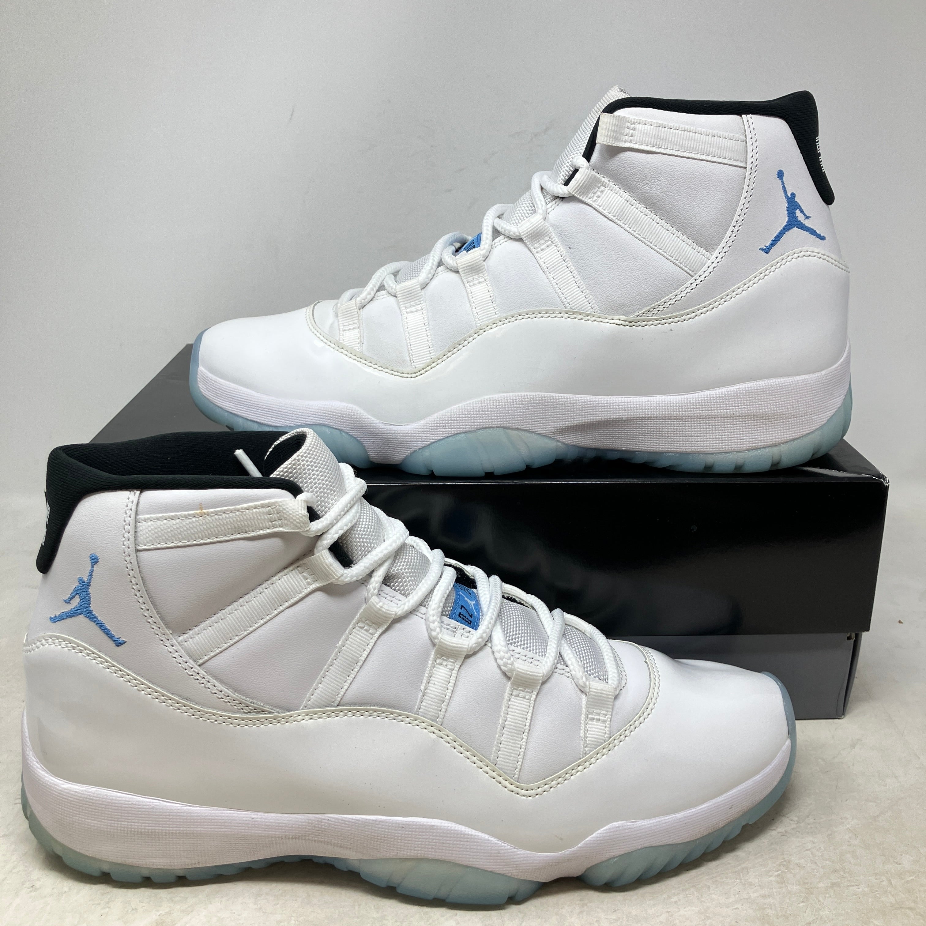 Jordan 11 Retro Legend Blue (2024)