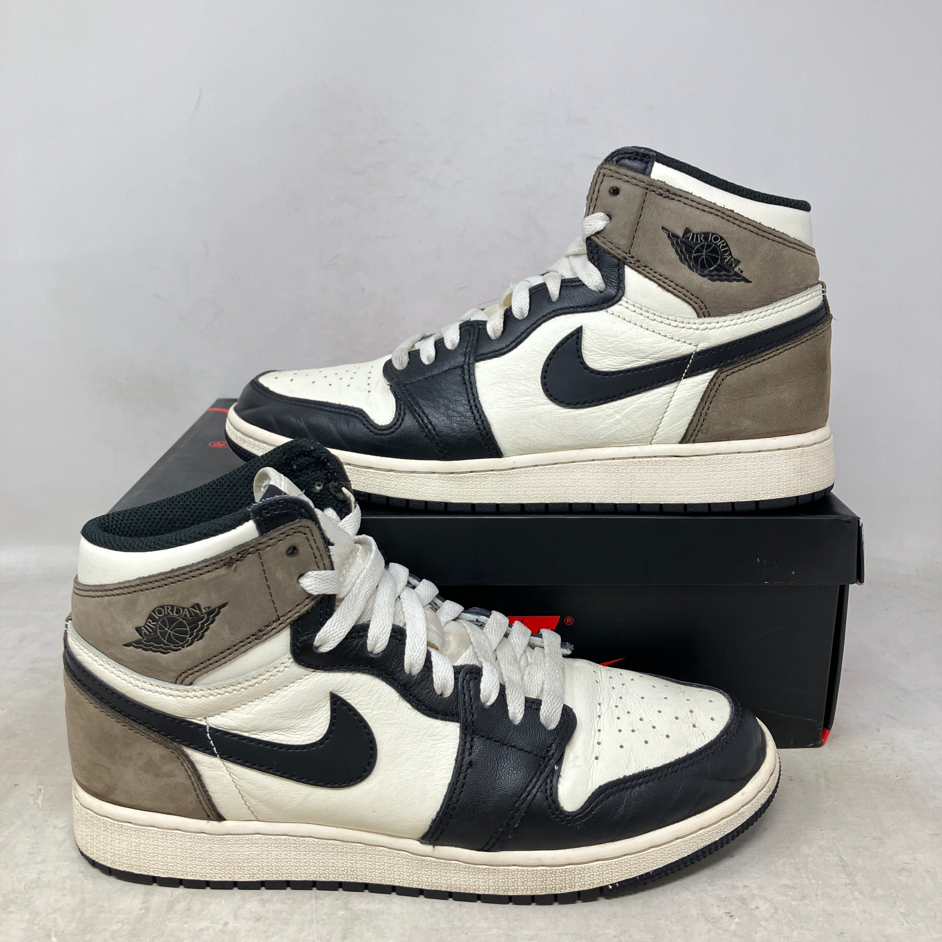 Jordan 1 Retro High Dark Mocha (GS)