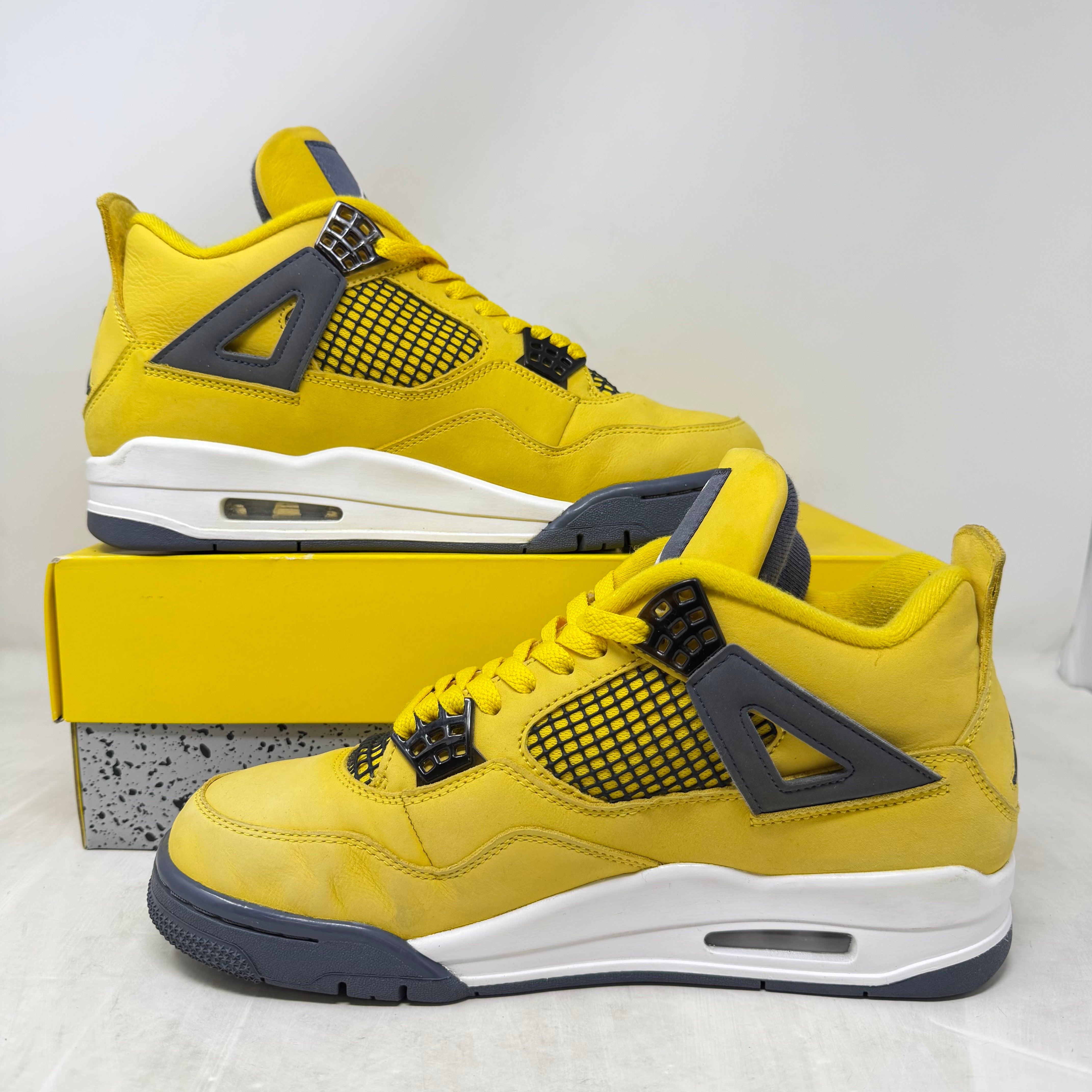 Jordan 4 Retro Lightning (2021)