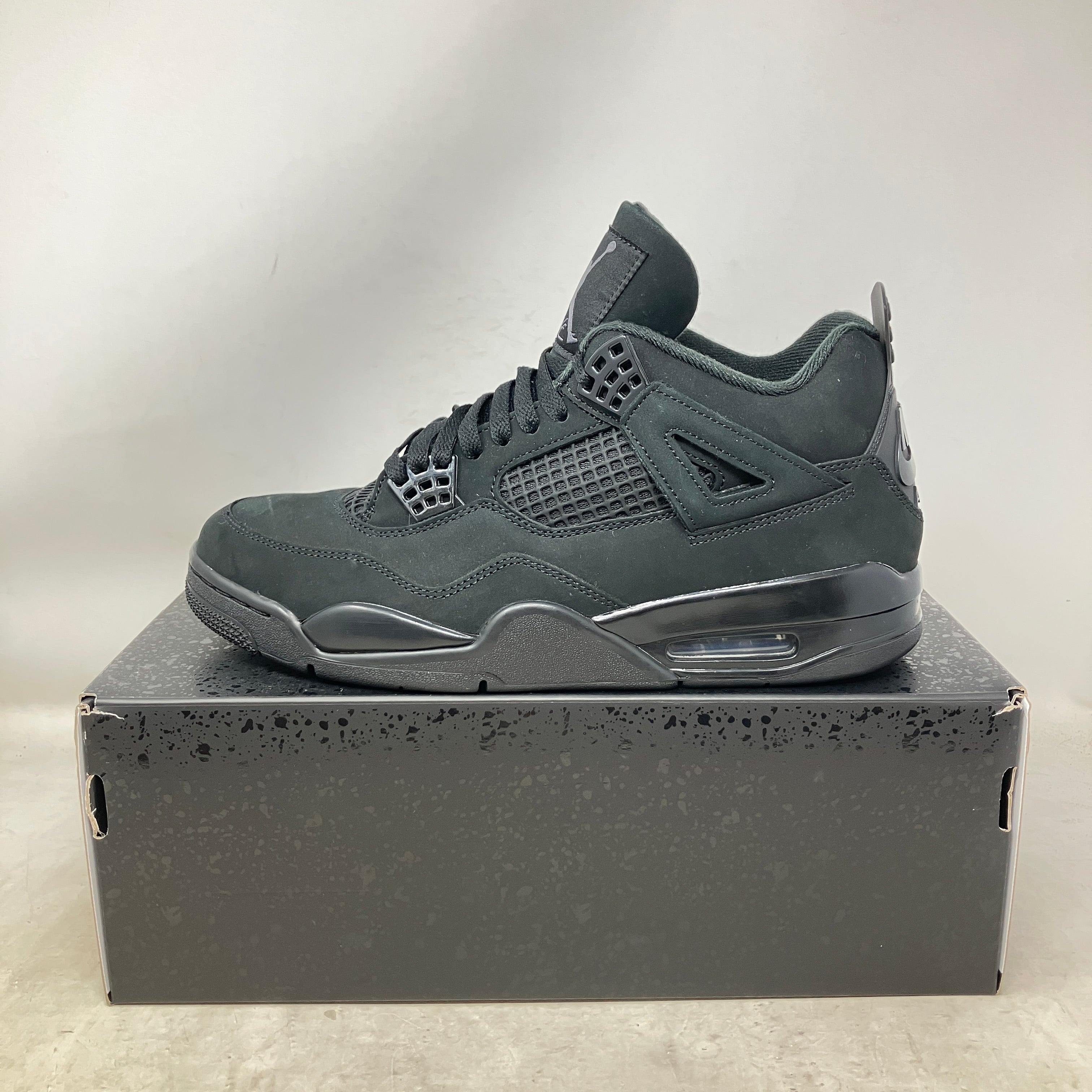 Jordan 4 Retro Black Cat (2025)