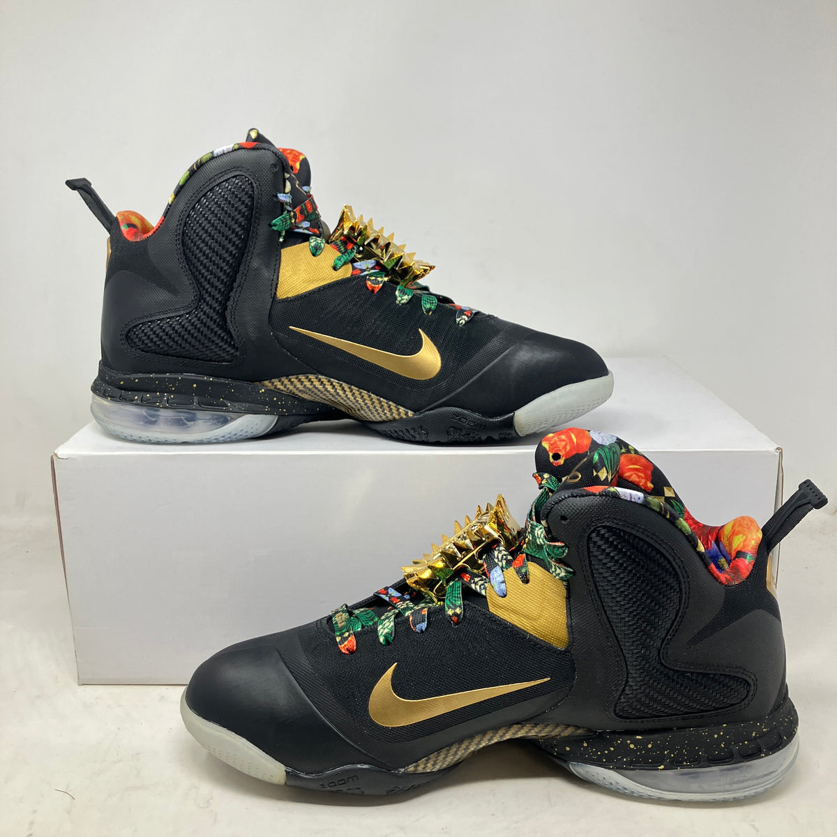 Nike LeBron 9 Watch the Throne (2022)