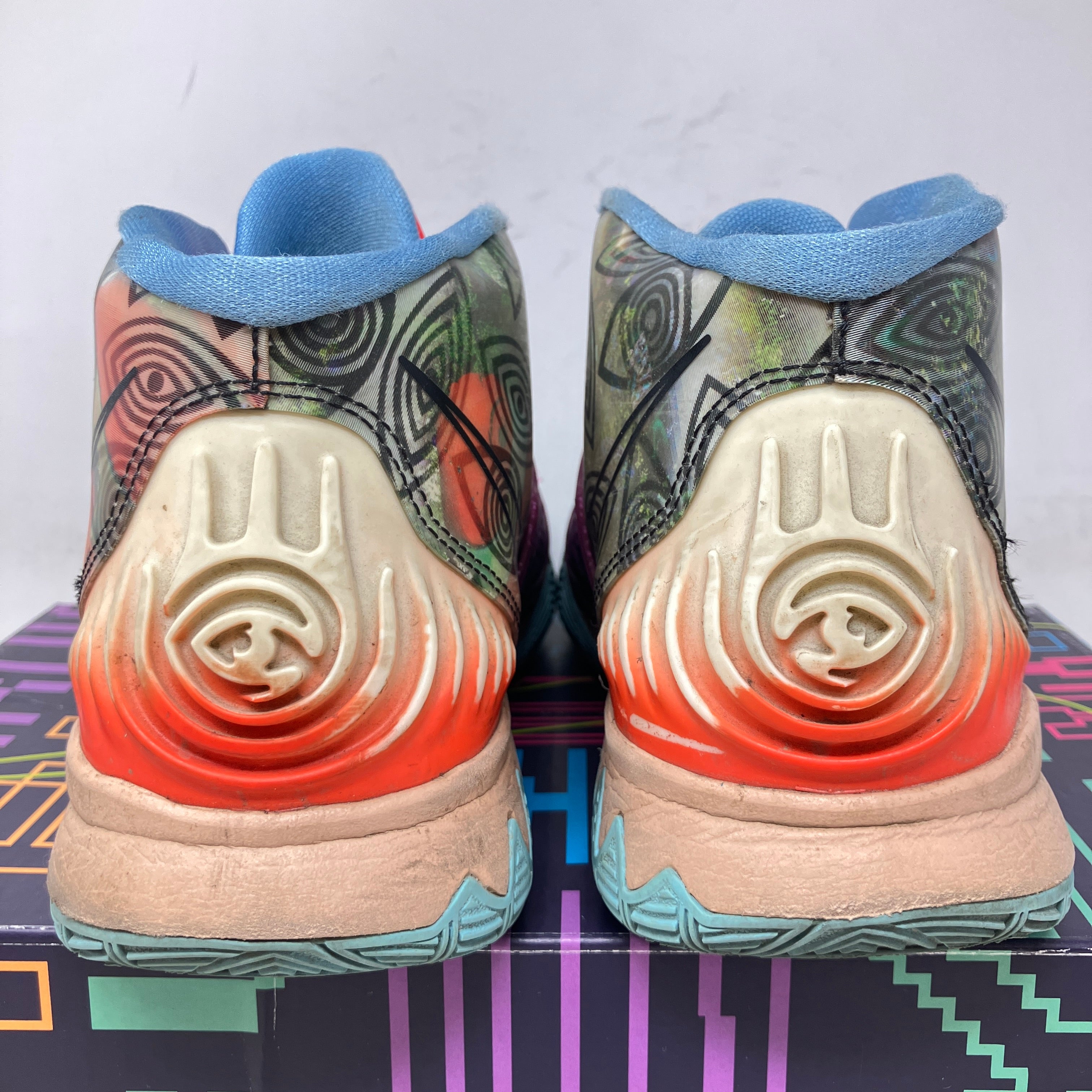 Nike Kyrie 6 Preheat Collection Heal the World (GS)