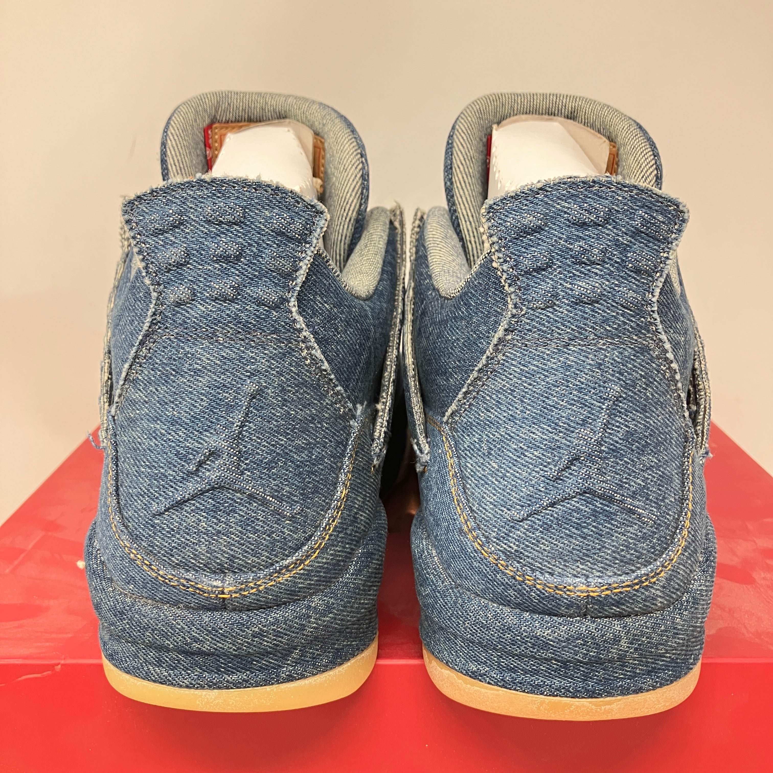 Jordan 4 Retro Levi's Denim (Tag with Levi's Logo)