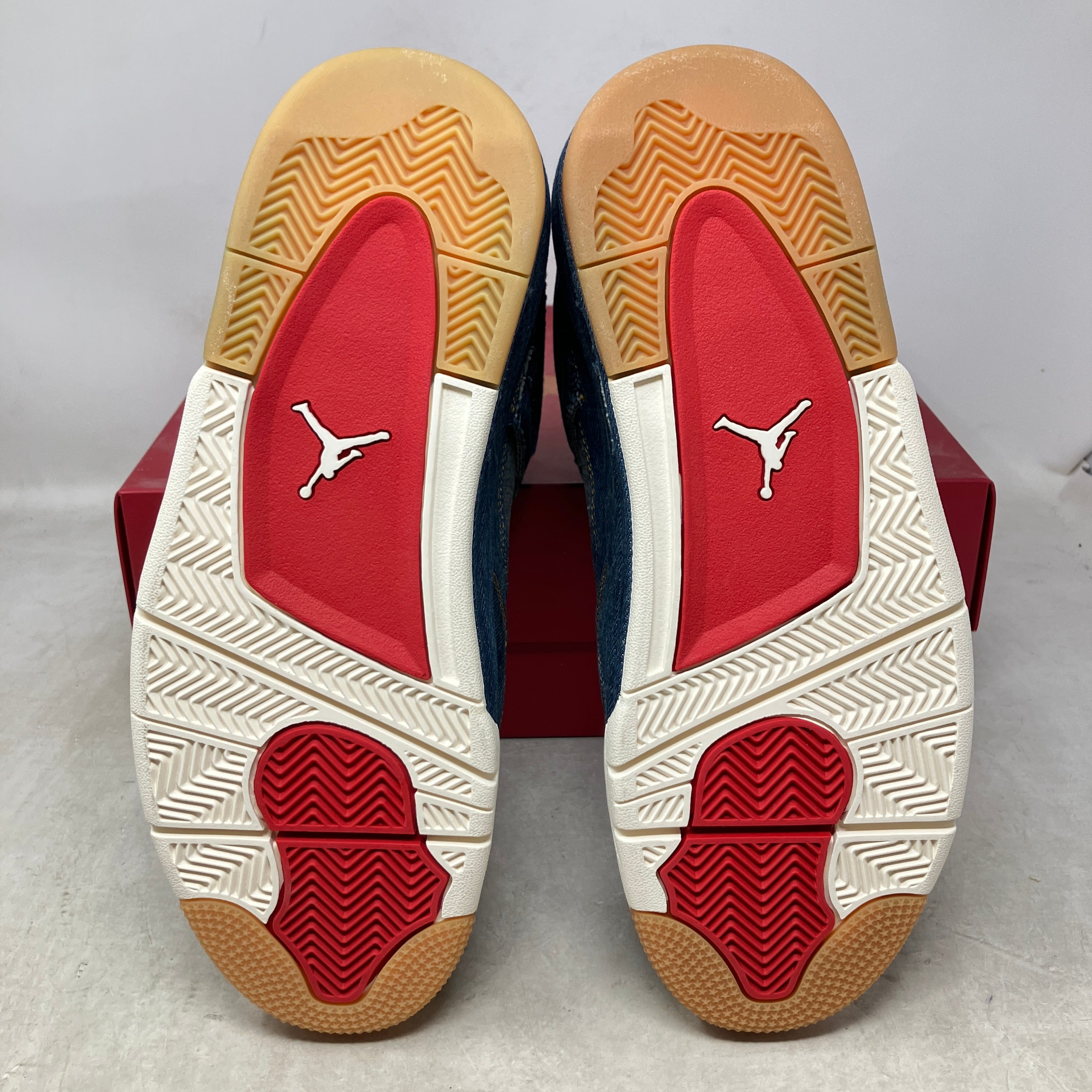 Jordan 4 Retro Levi's Denim (Tag with Levi's Logo)