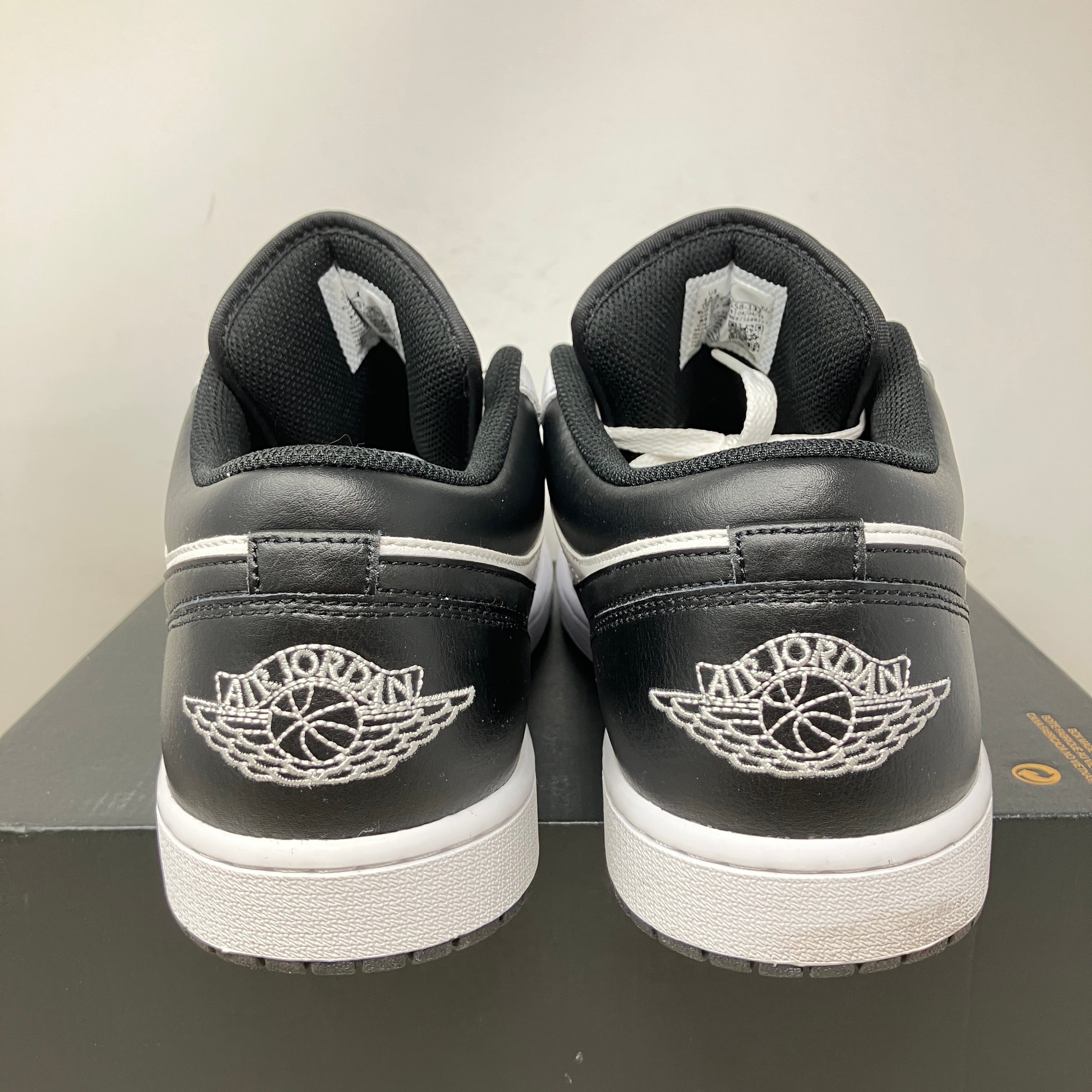 Jordan 1 Low White Black