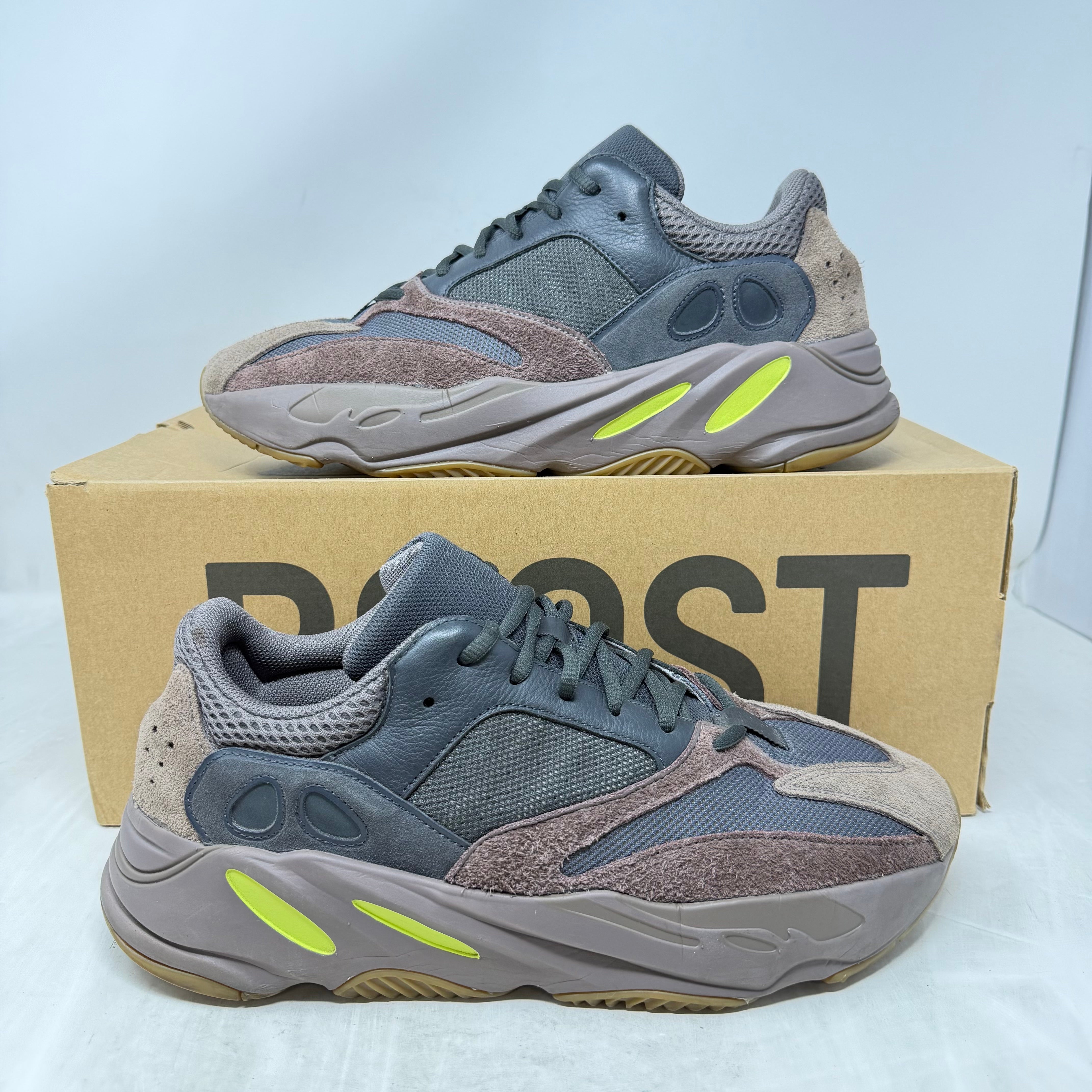 adidas Yeezy Boost 700 Mauve