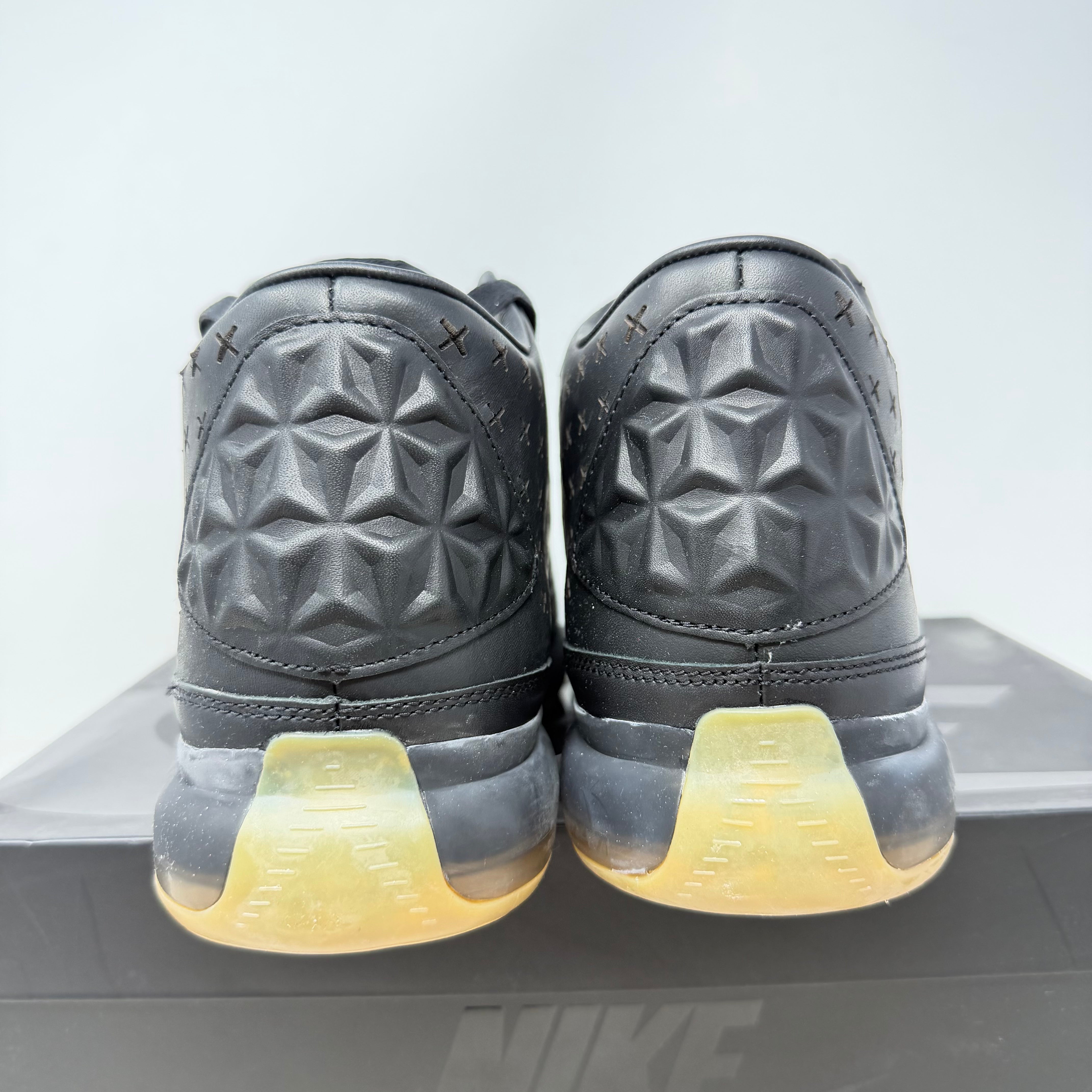 Nike Kobe 10 Mid EXT Black Metallic Gold