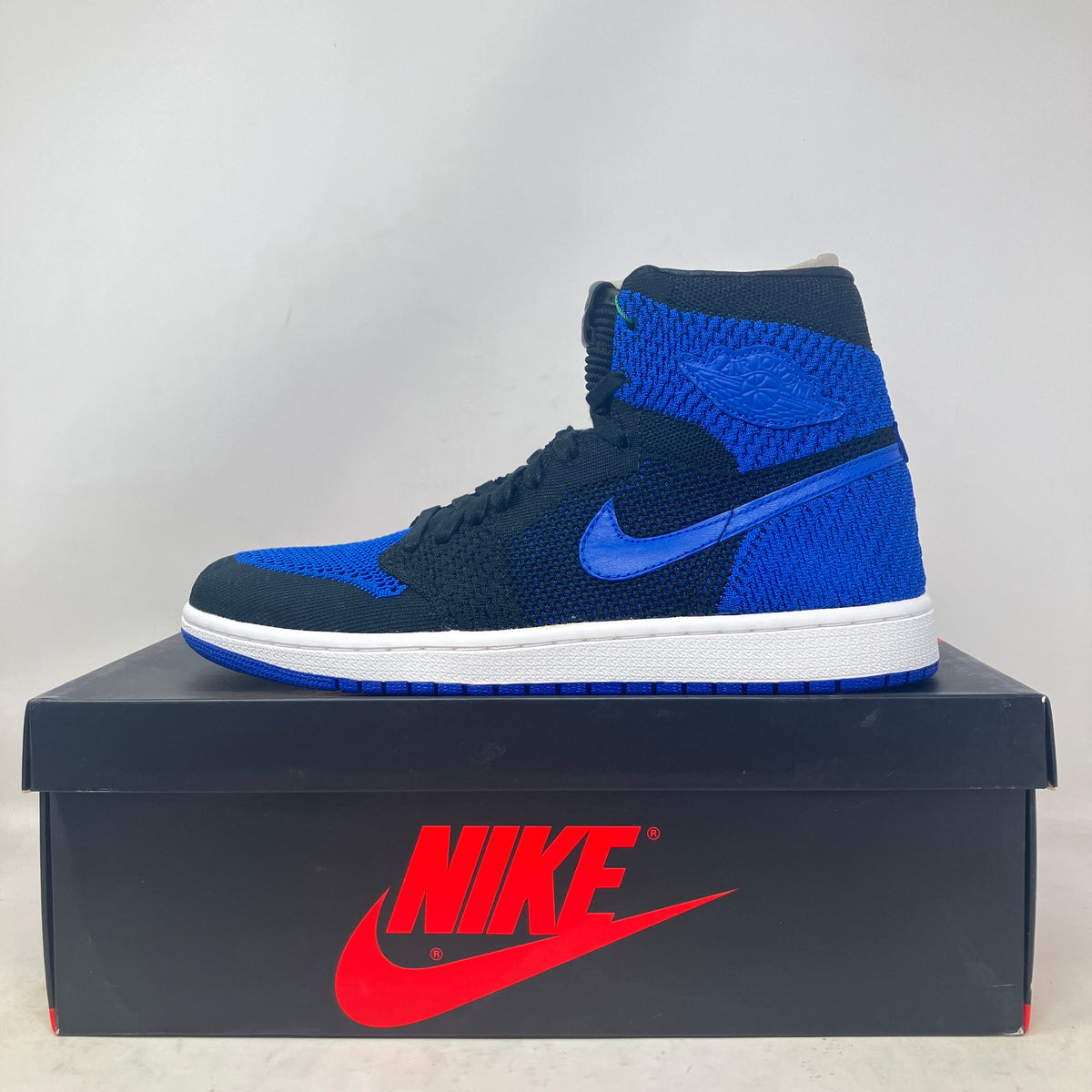Jordan 1 Retro High Flyknit Royal