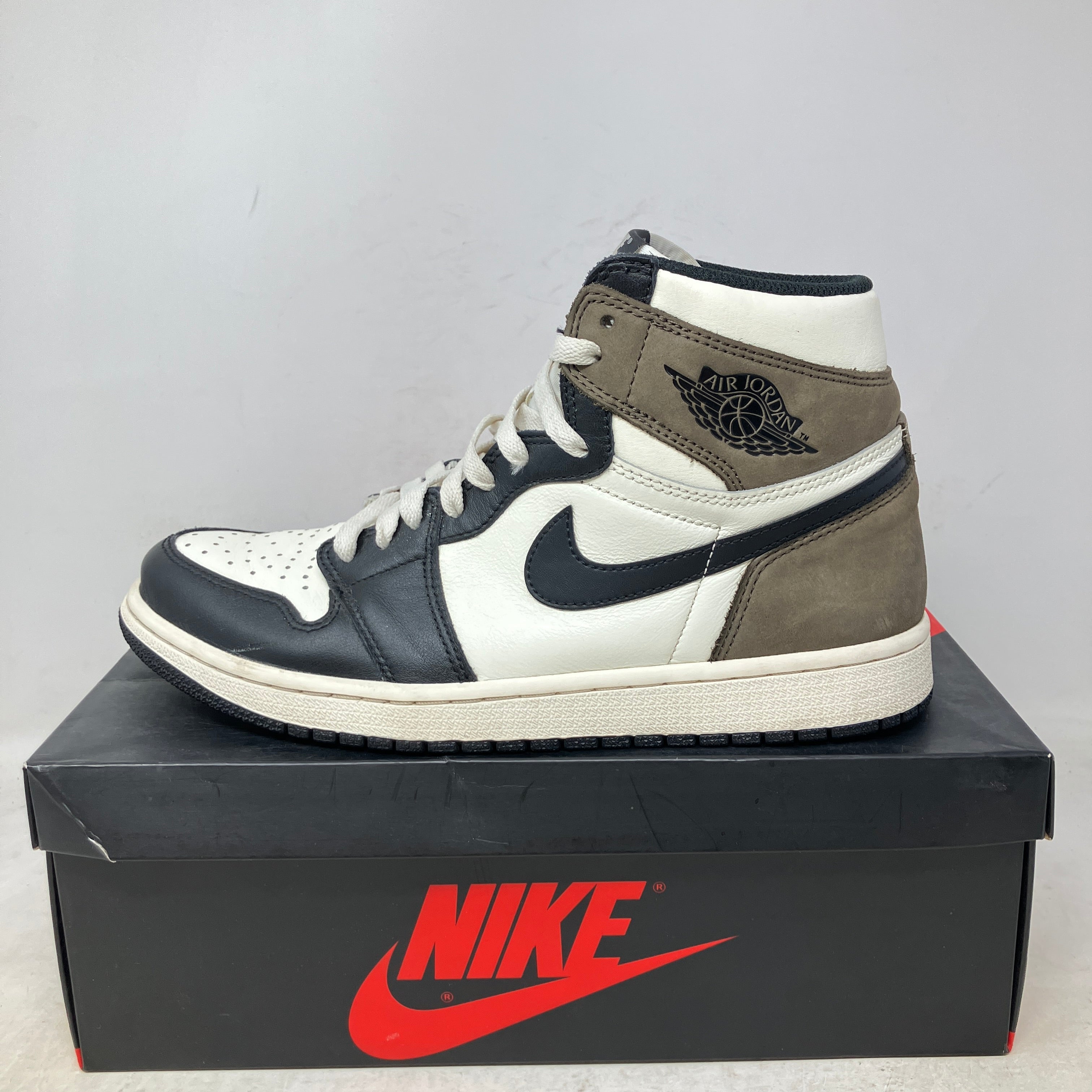 Jordan 1 Retro High Dark Mocha