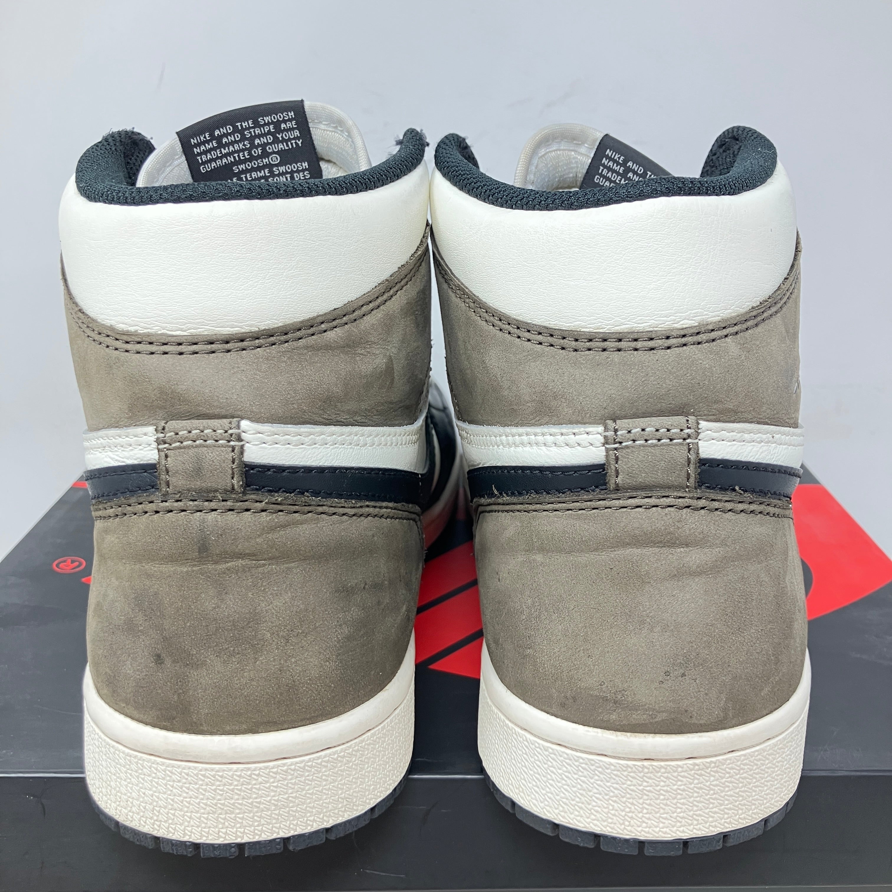 Jordan 1 Retro High Dark Mocha