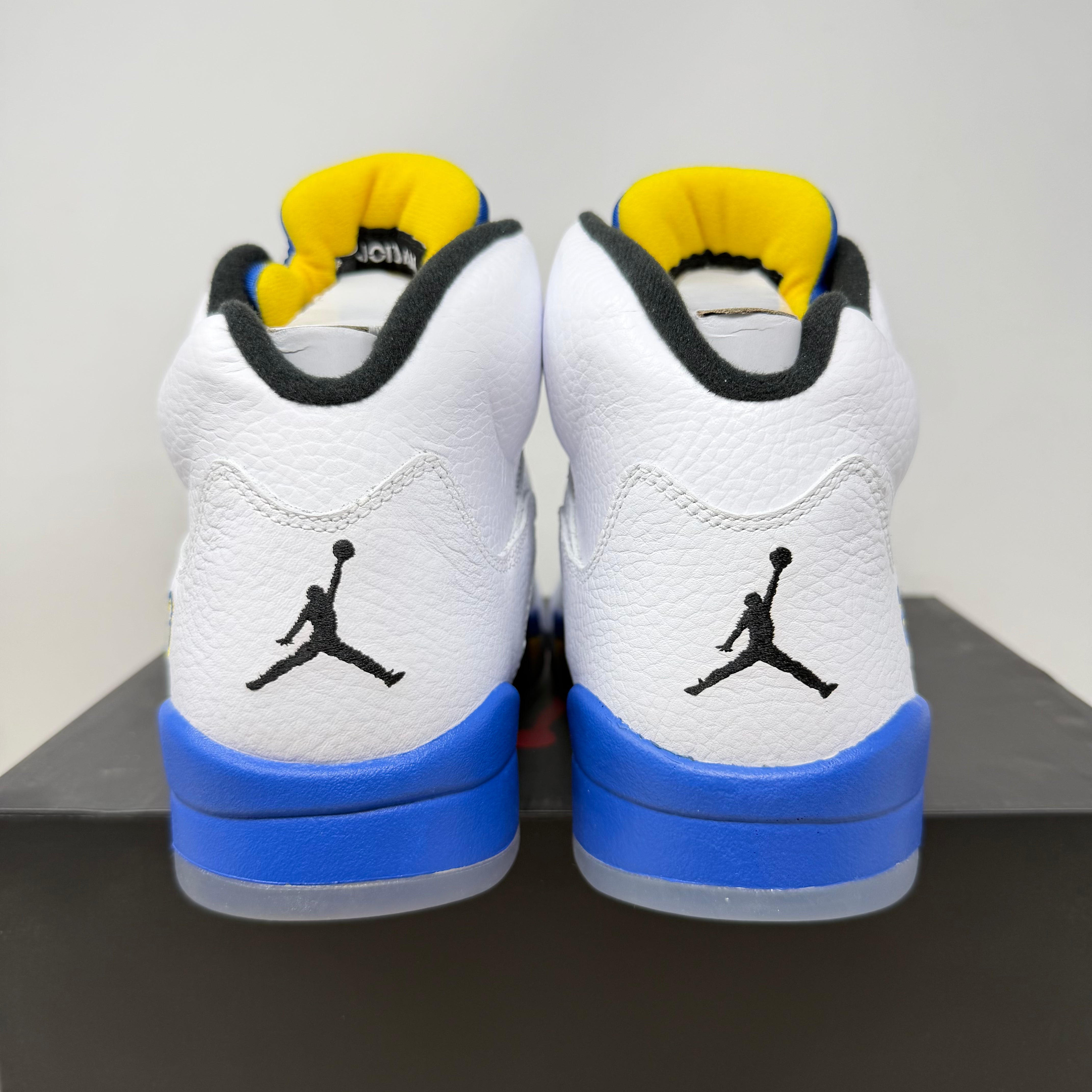 Jordan 5 Retro Laney (2013)