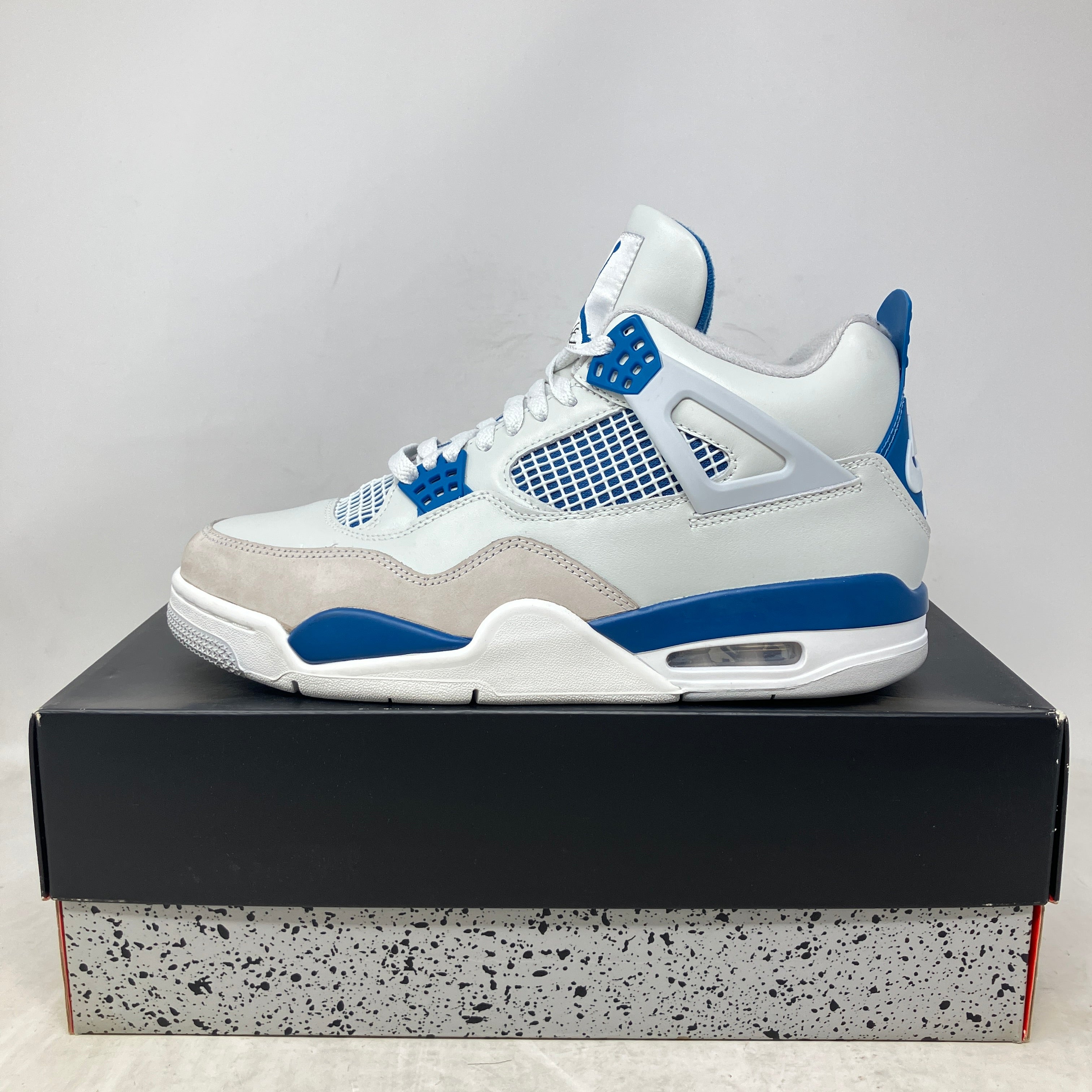 Jordan 4 Retro Military Blue (2024)