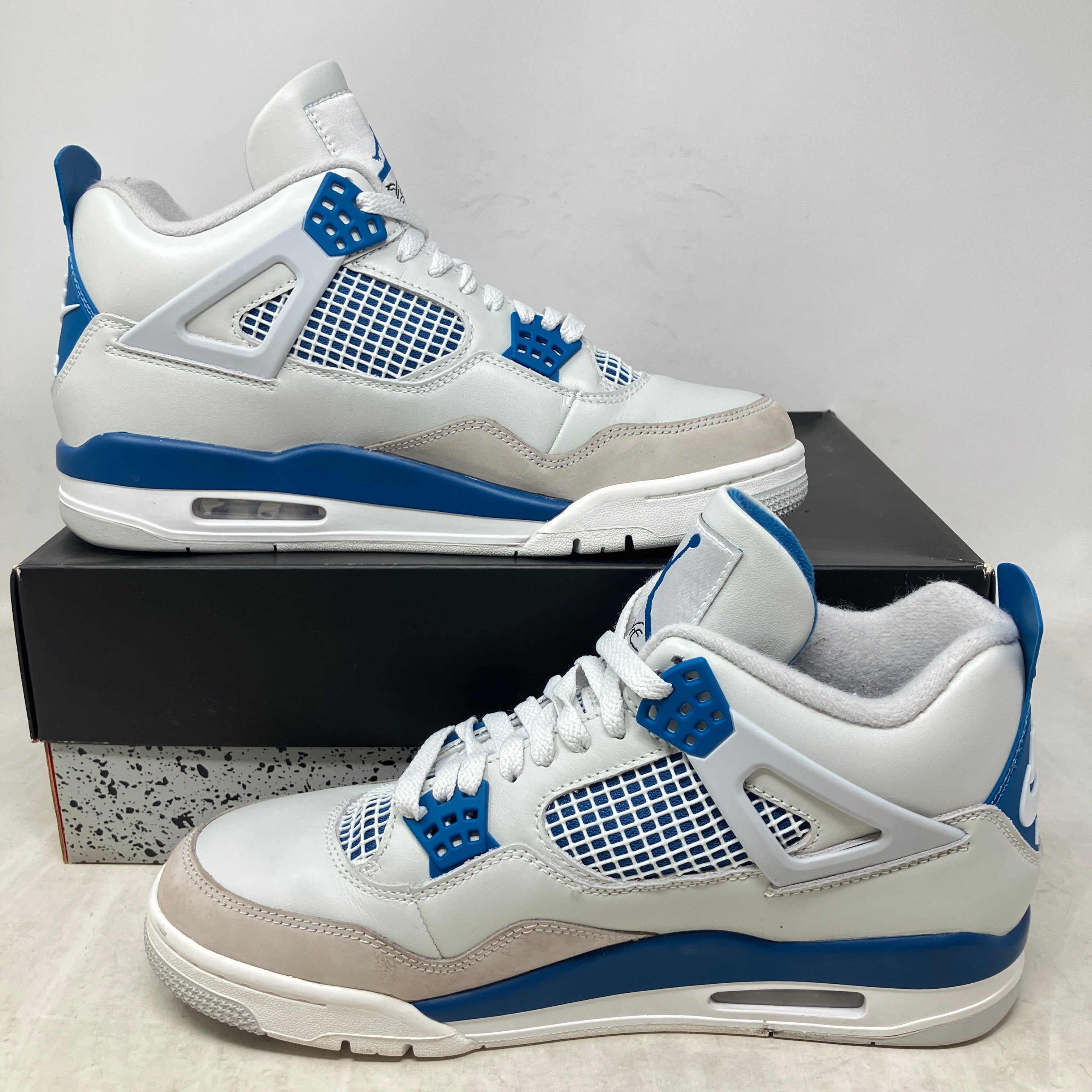 Jordan 4 Retro Military Blue (2024)