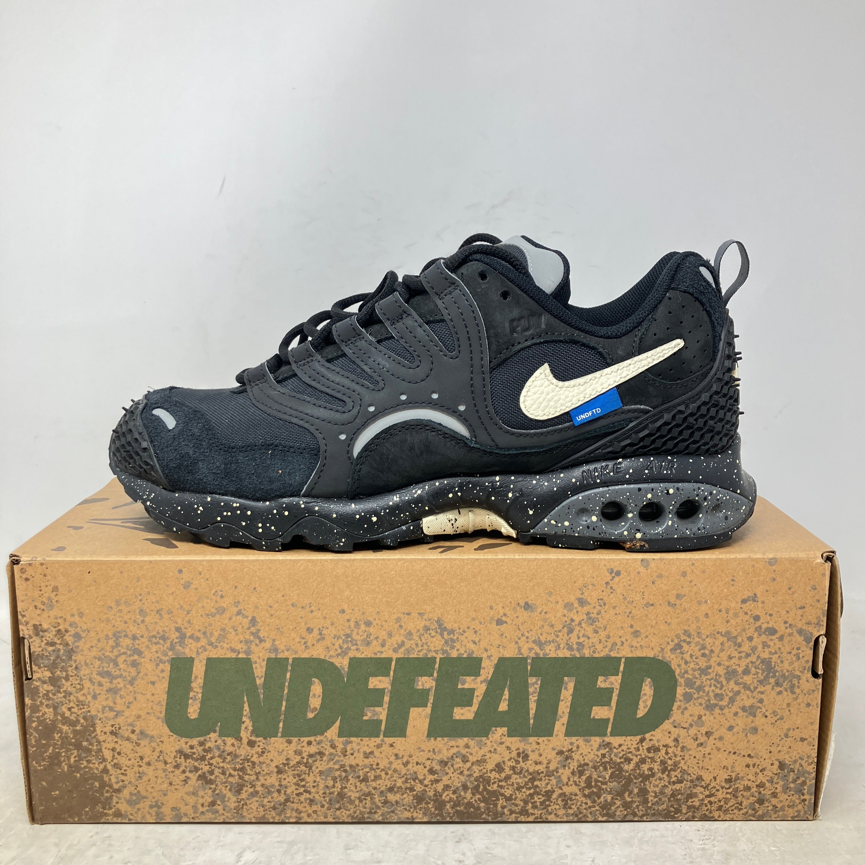 Nike Air Terra Humara Undefeated Black