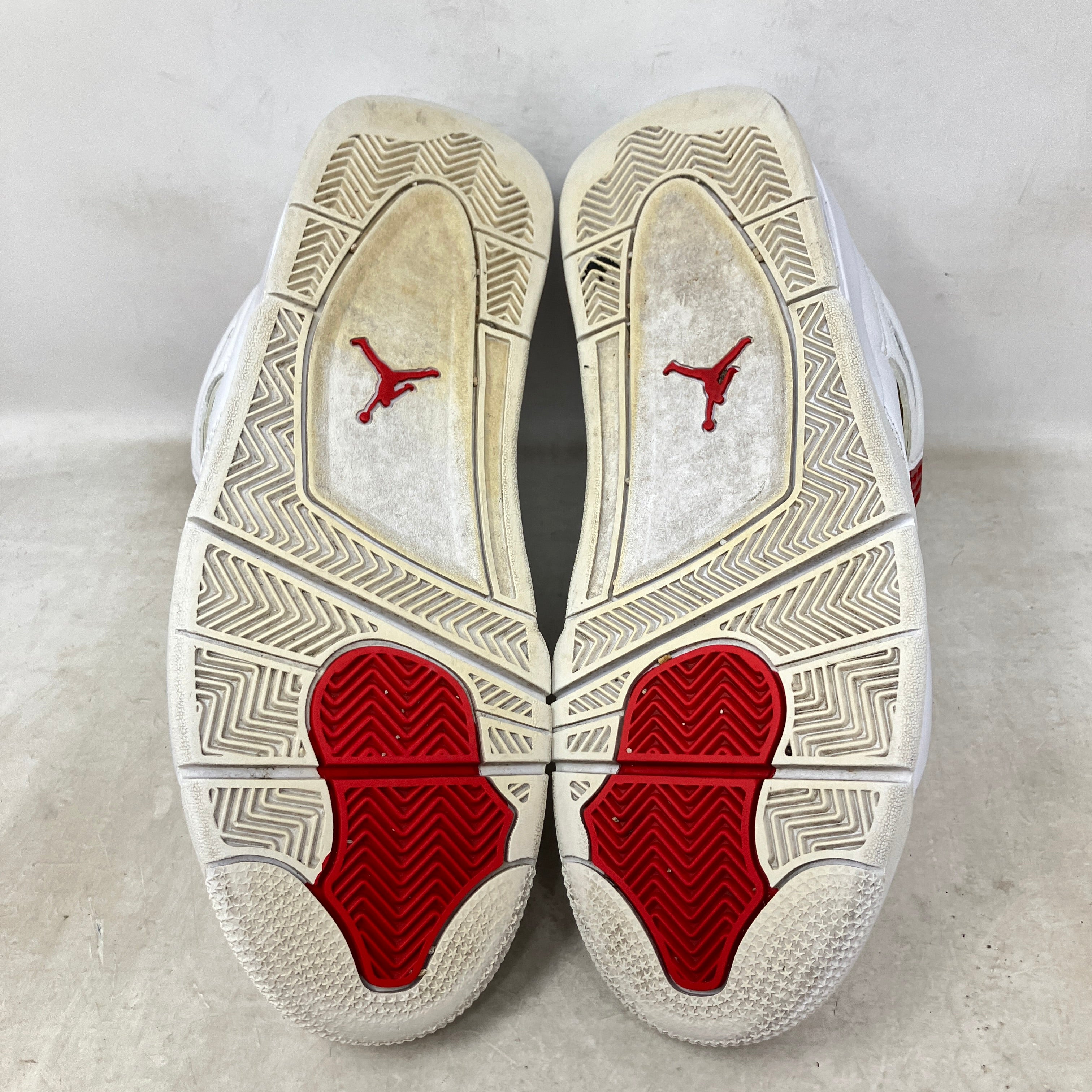 Jordan 4 Retro Metallic Red