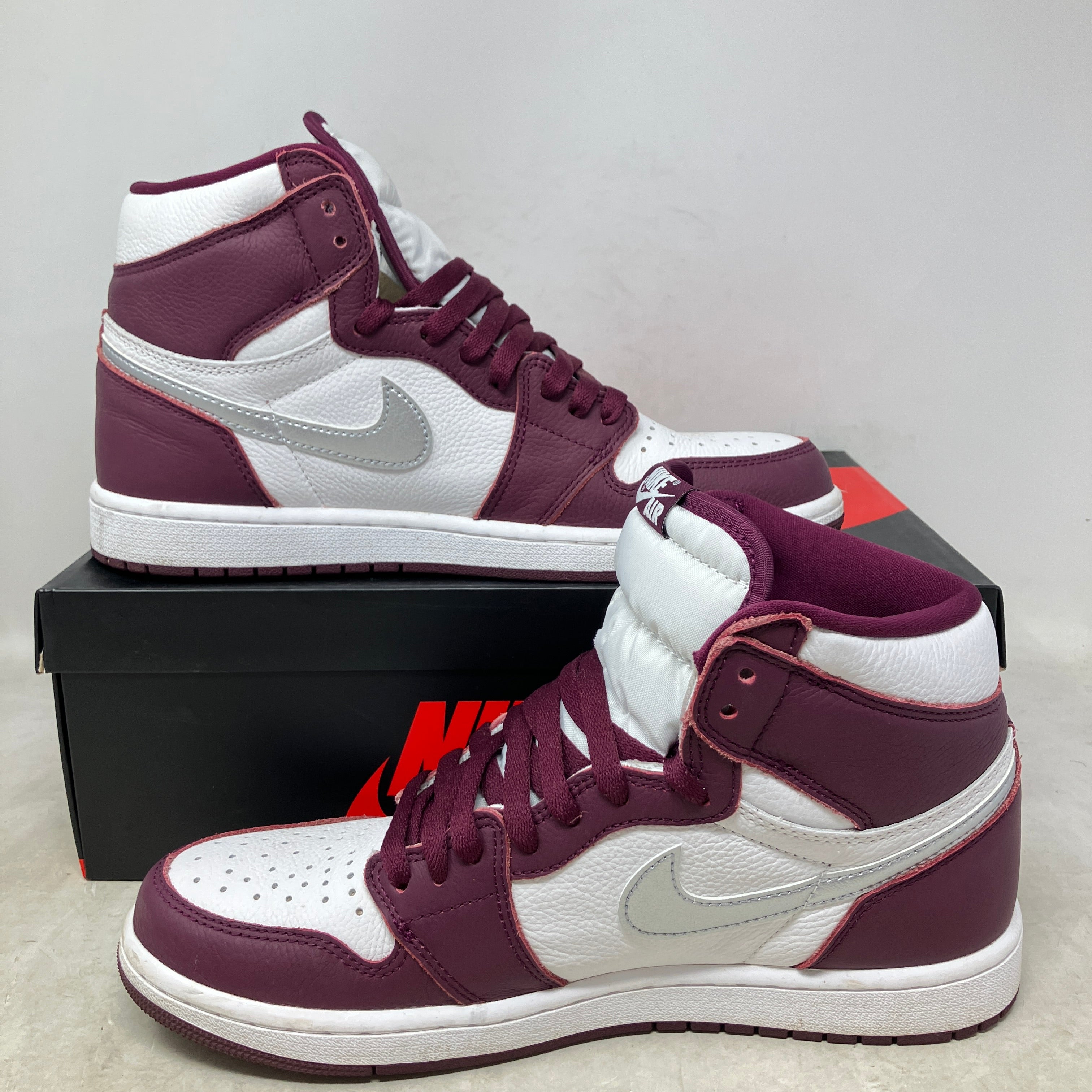 Jordan 1 Retro High OG Bordeaux