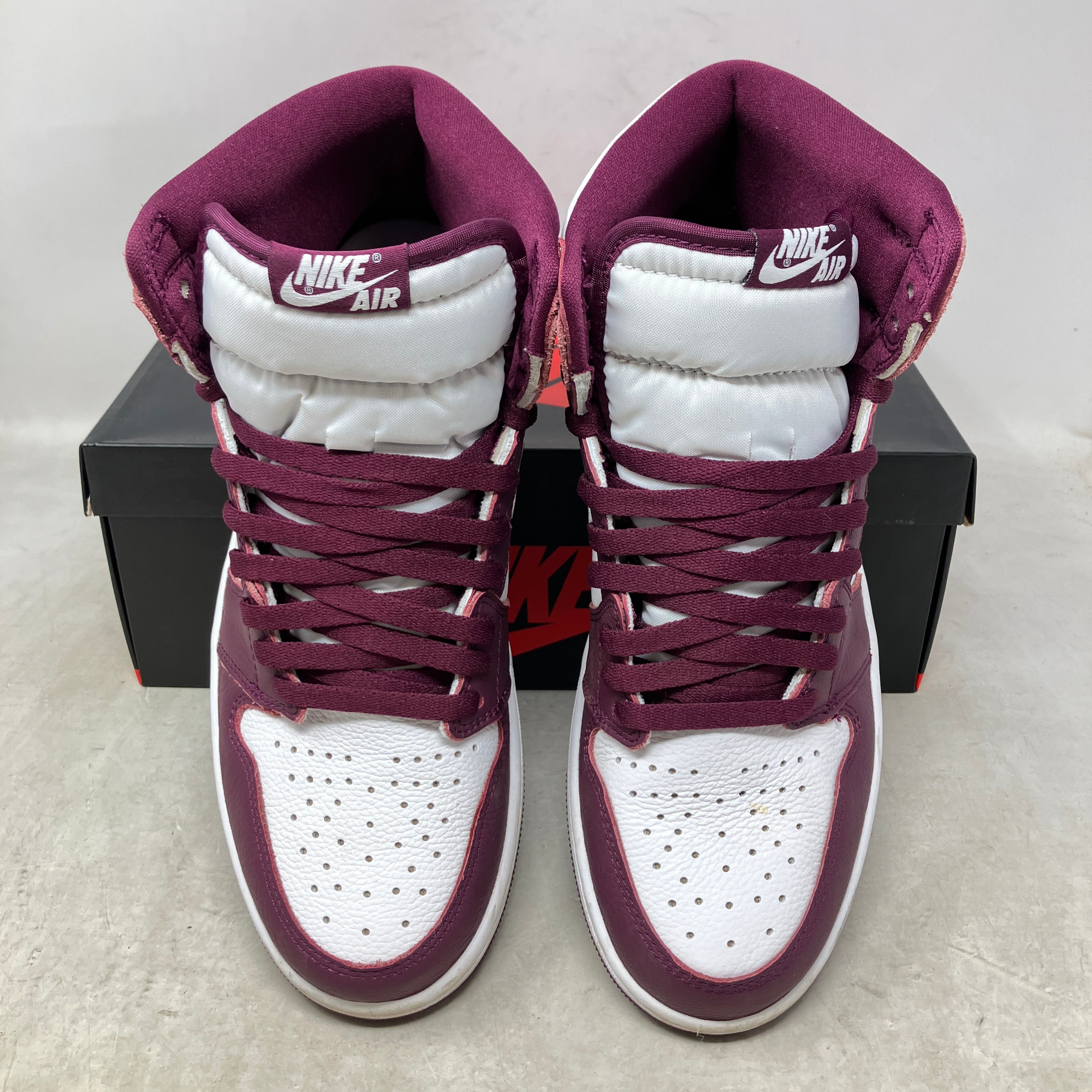 Jordan 1 Retro High OG Bordeaux
