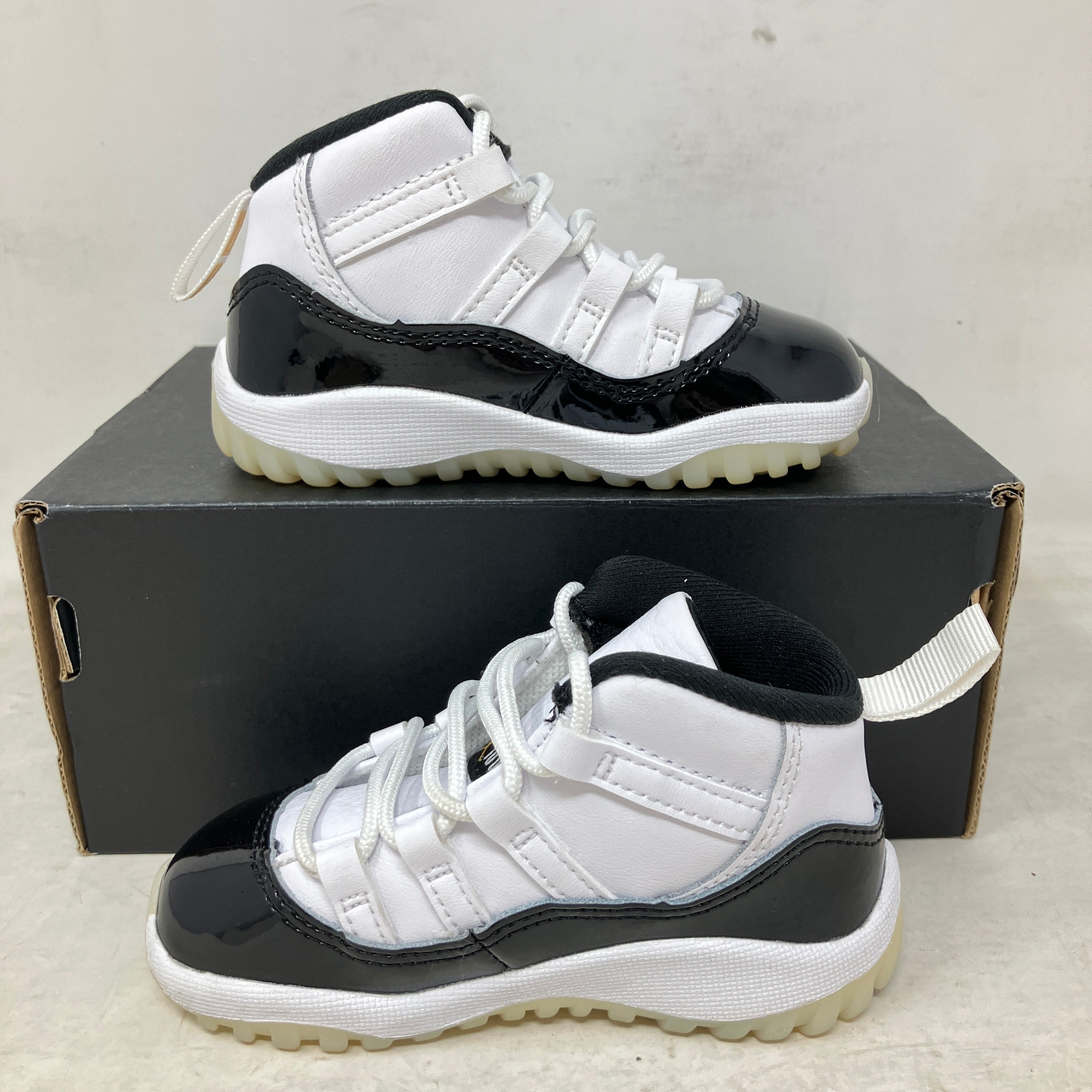 Jordan 11 Retro DMP Gratitude (2023) (TD)