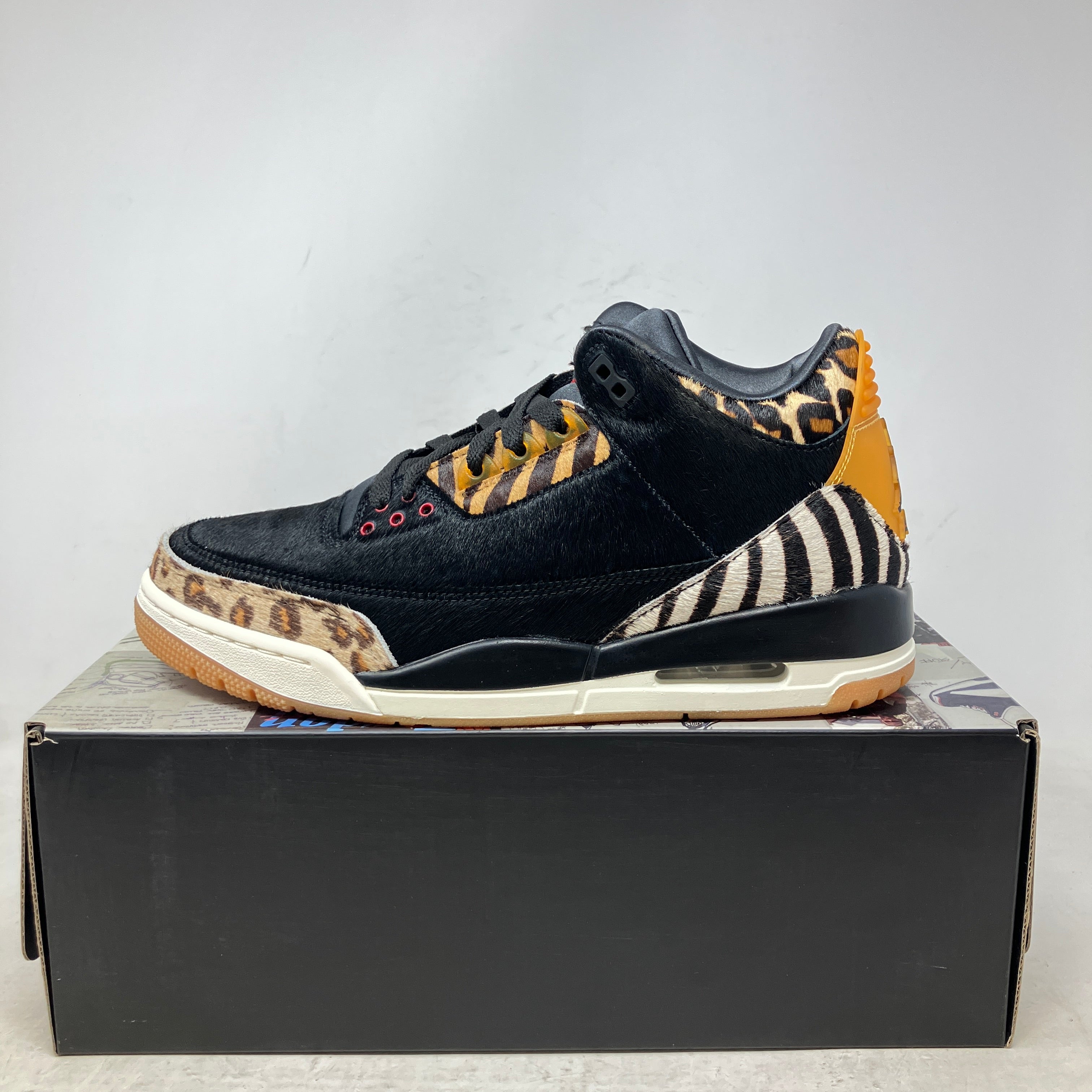 Jordan 3 Retro SE Animal Instinct