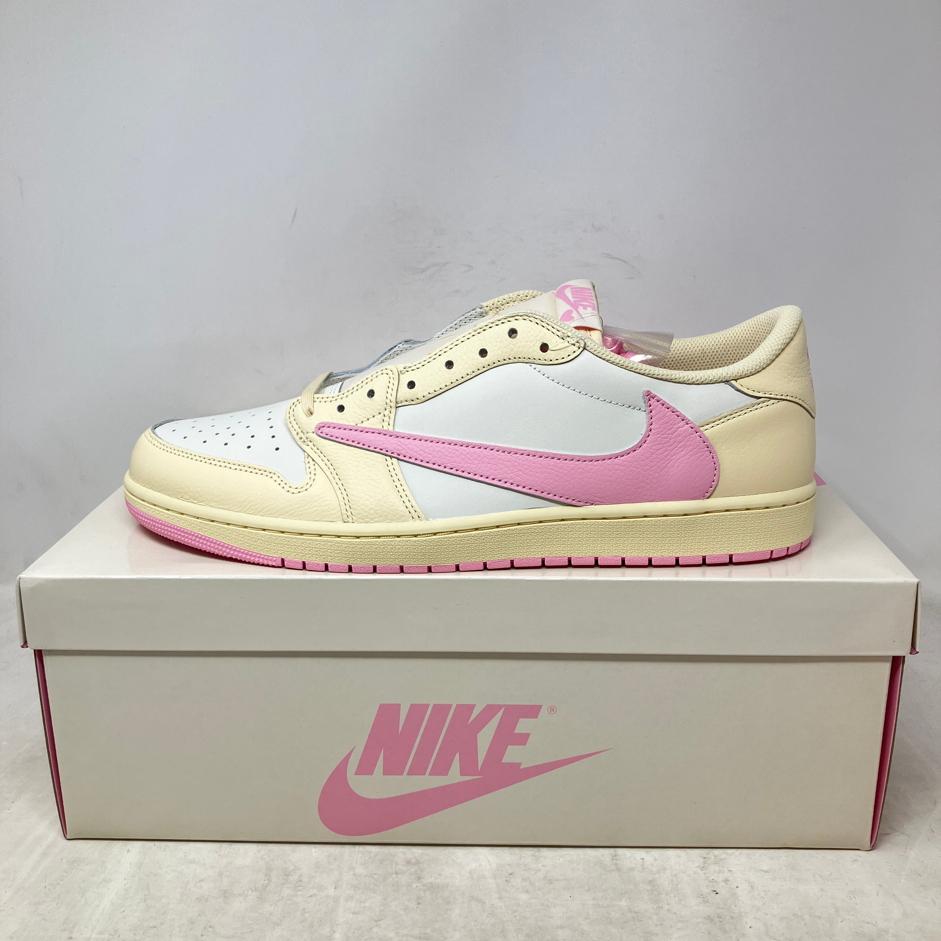 Jordan 1 Retro Low OG SP Travis Scott Shy Pink