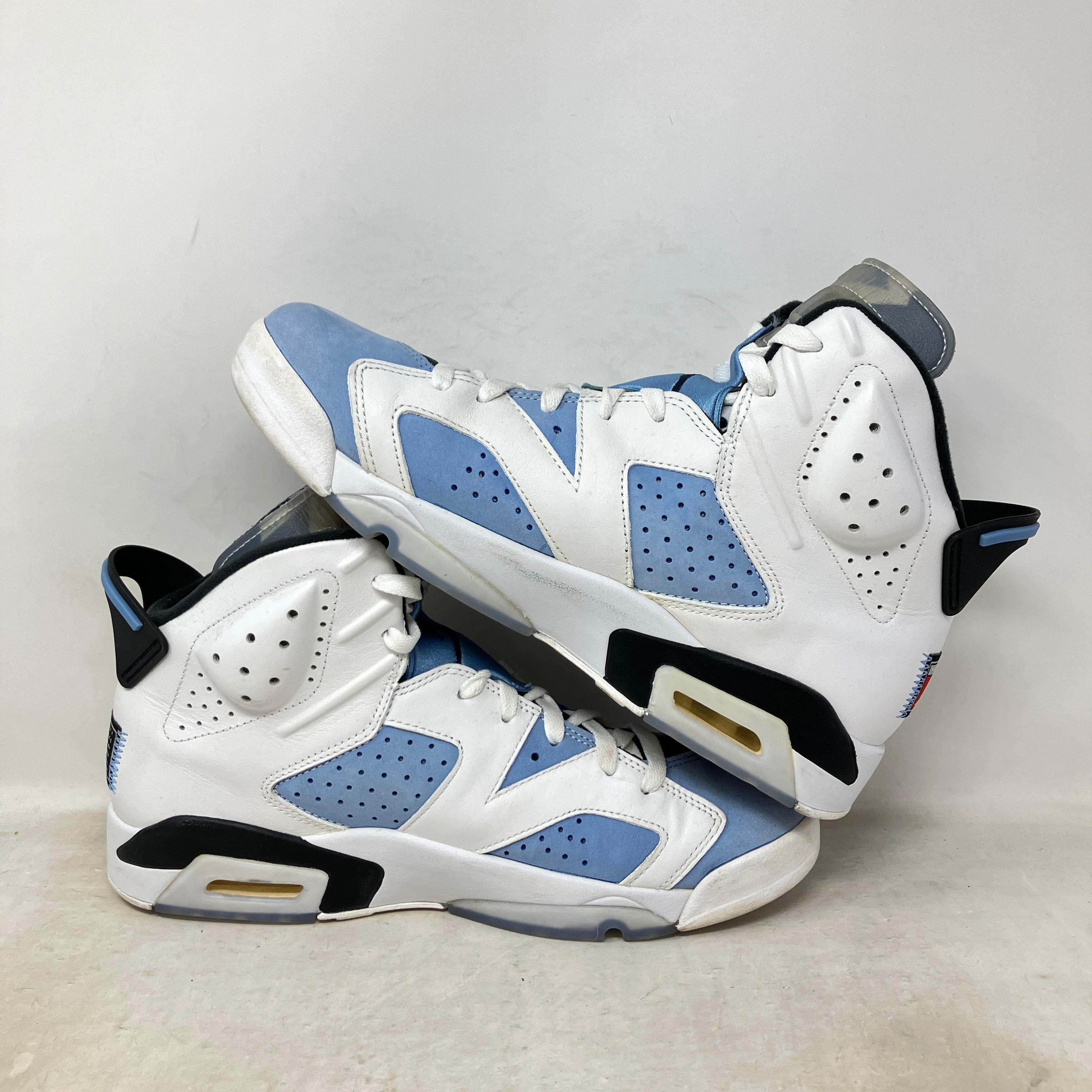Jordan 6 Retro UNC White