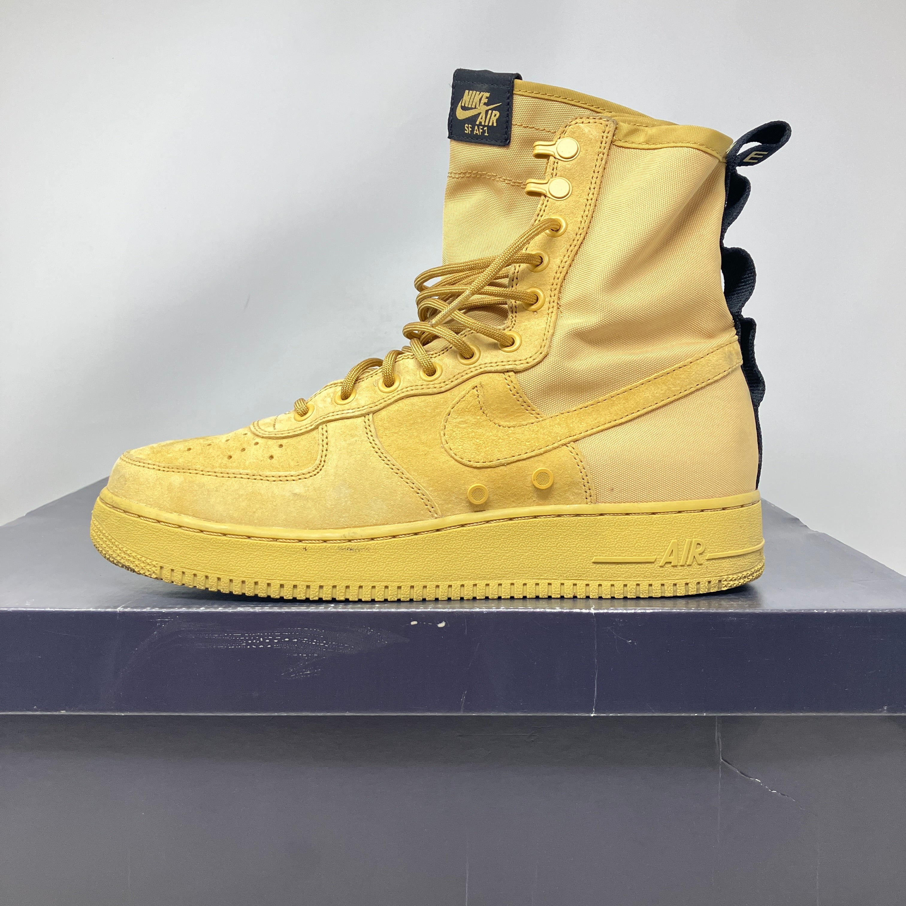 Nike SF Air Force 1 High Club Gold
