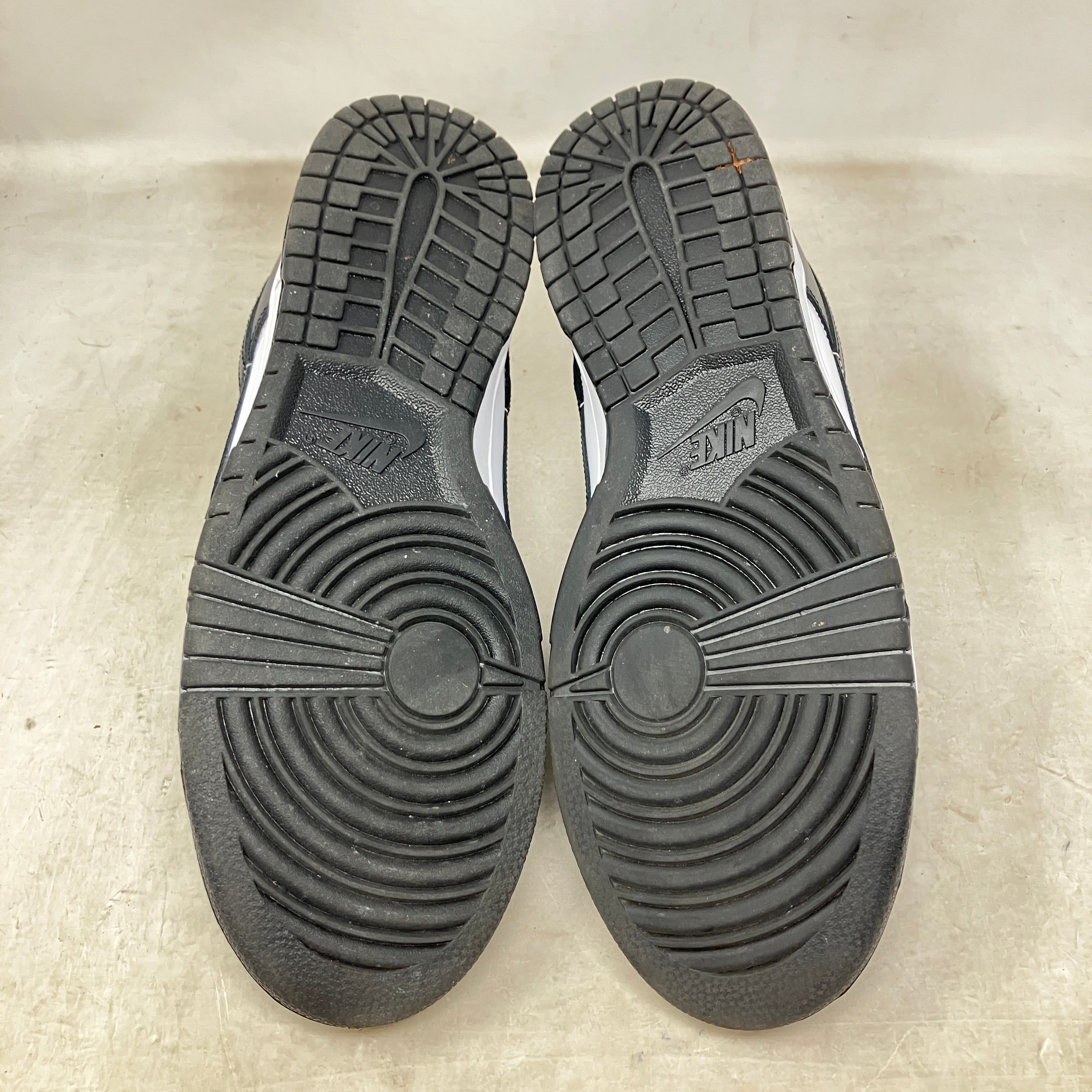 Nike Dunk Low Retro White Black Panda