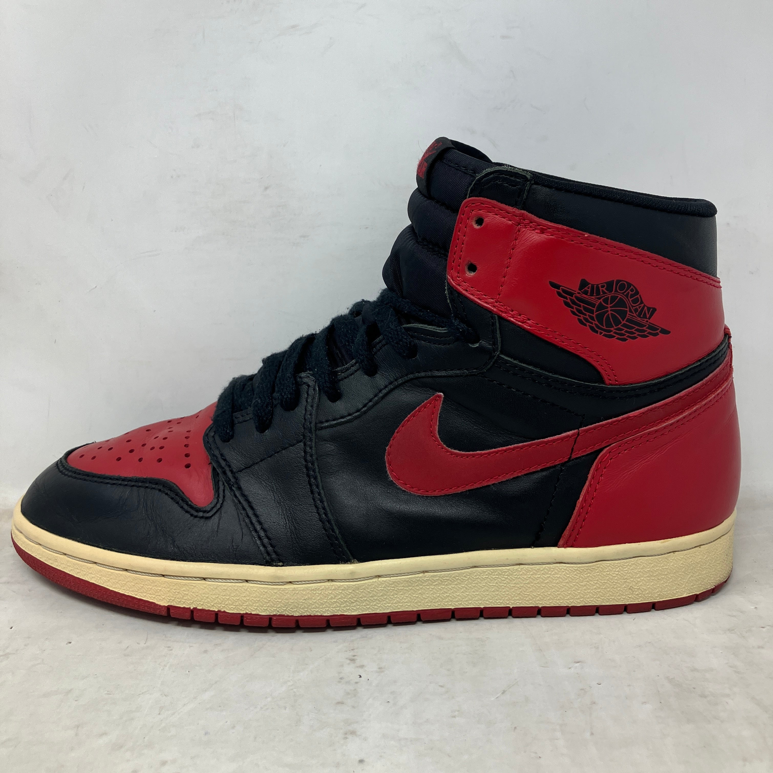 Jordan 1 Retro Bred (1994)